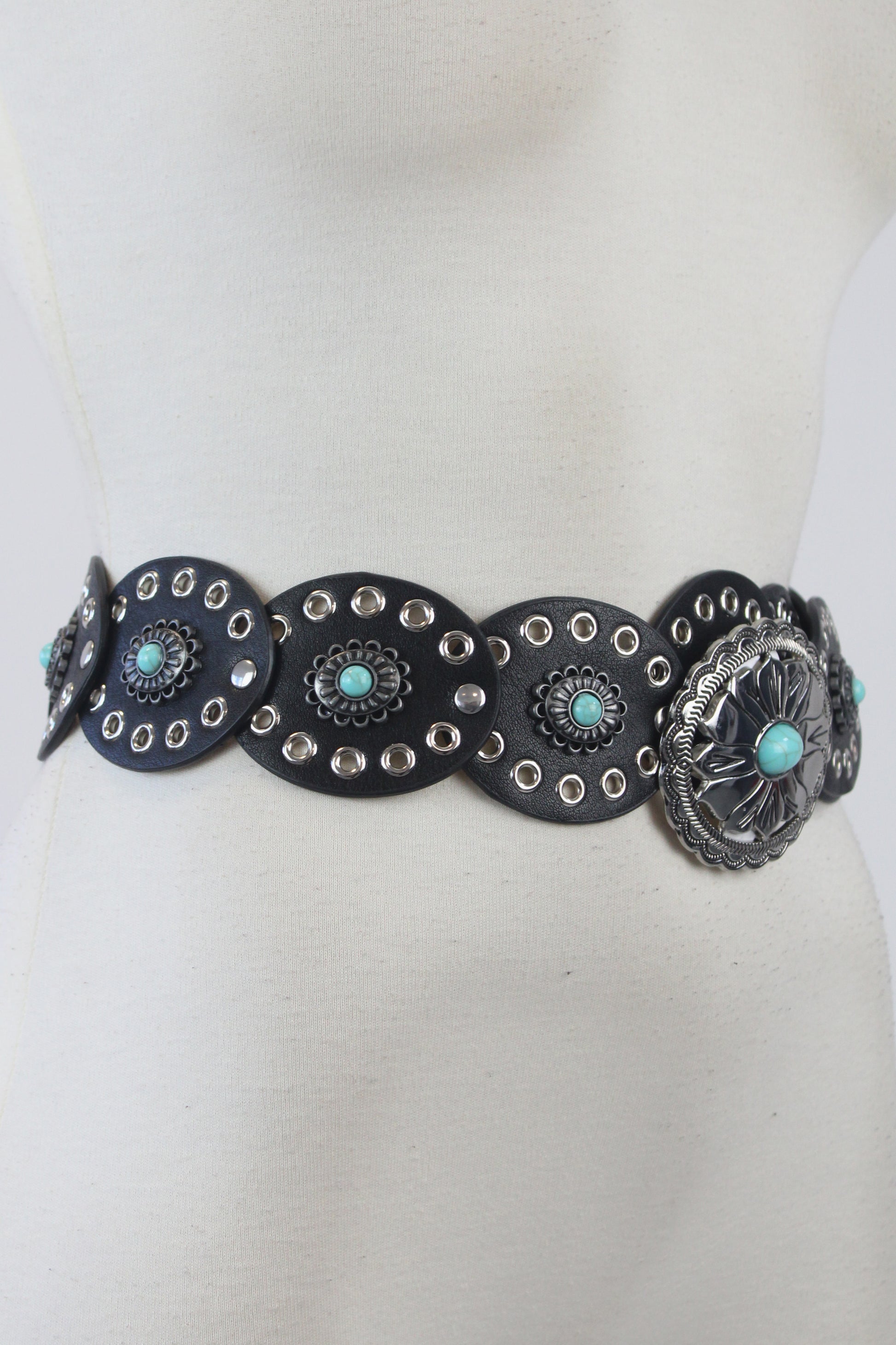 TTB-244 Cinto Óvalos con Estoperoles y Piedra al centro