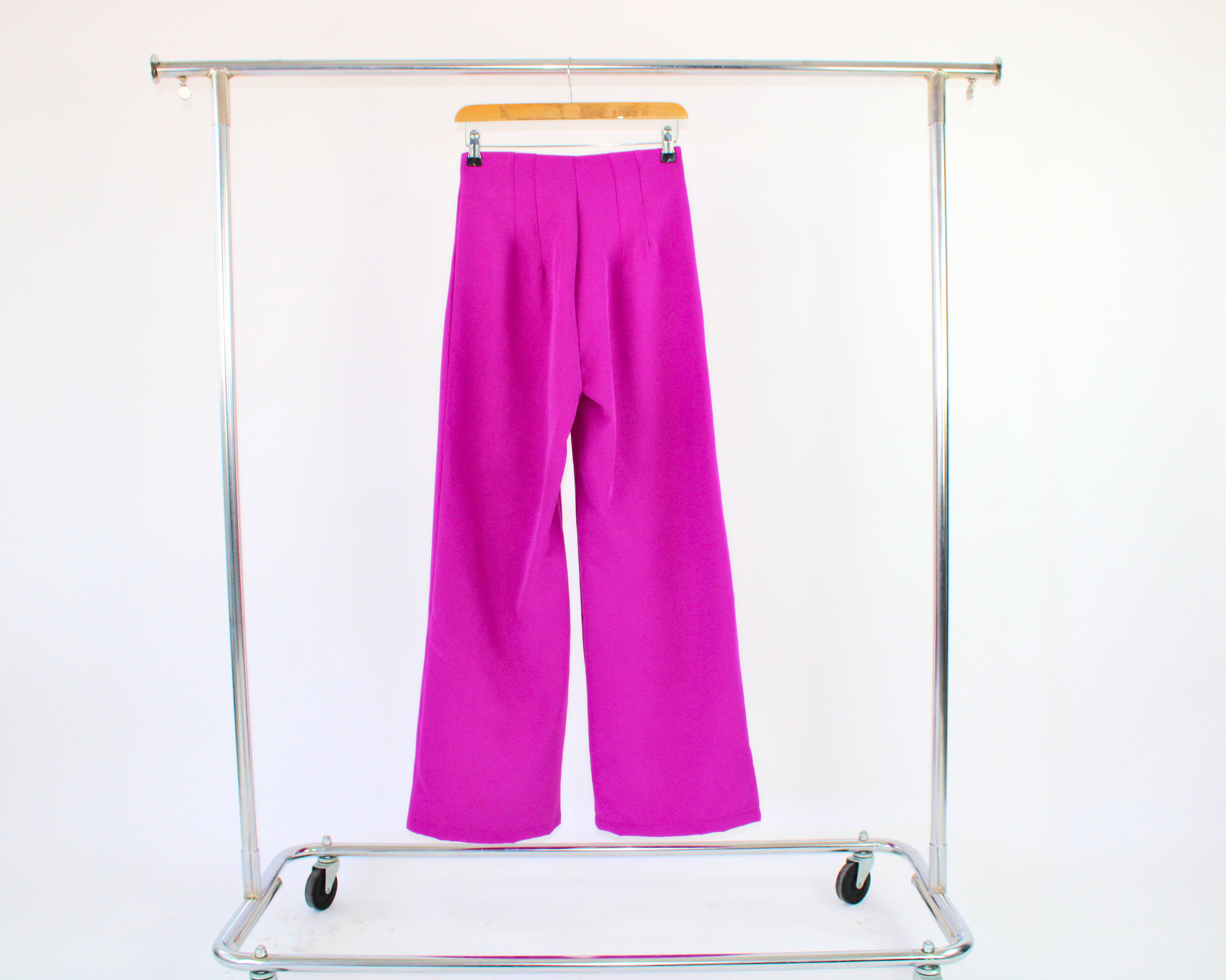 24133 Pantalón Pinzas Pierna Ancha