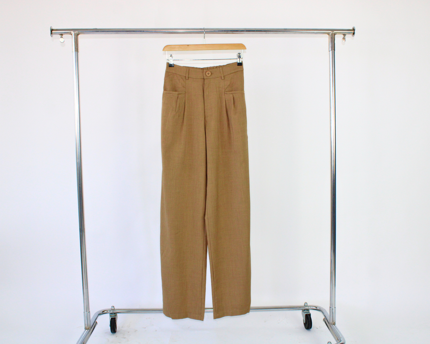 71702 Pantalon Pierna Ancha Bolsa Recta y Pinzas