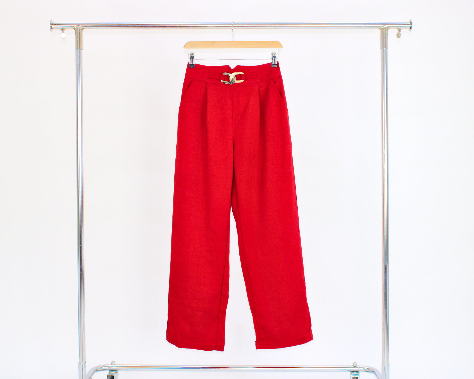 9021 Pantalón con cinto hebilla metalica