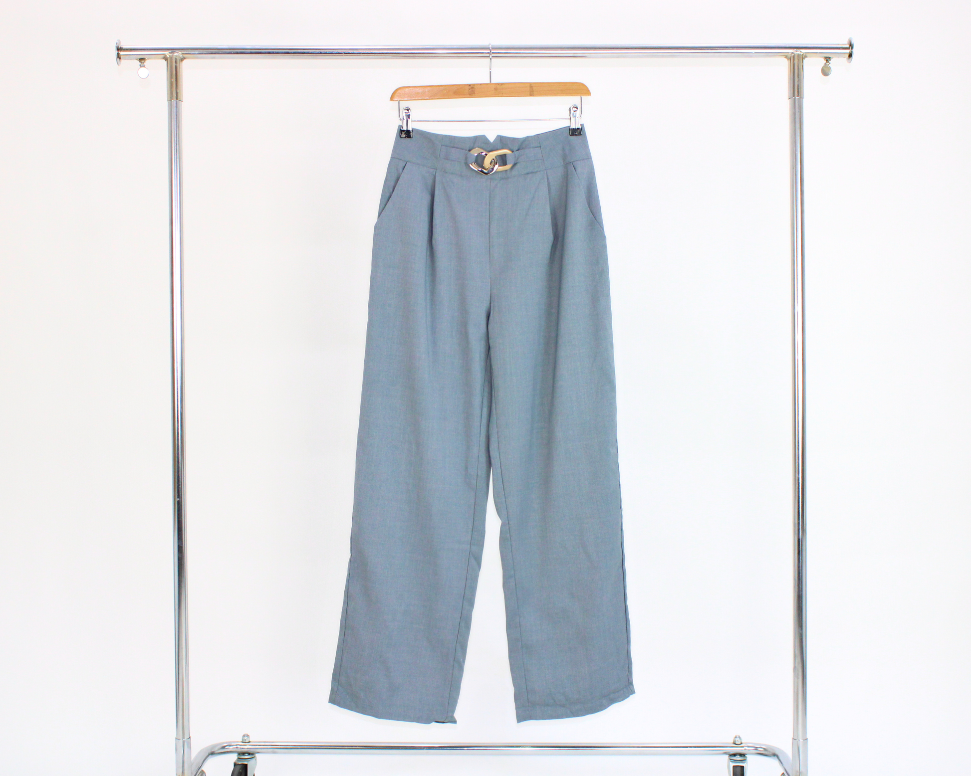 9021 Pantalón con cinto hebilla metalica