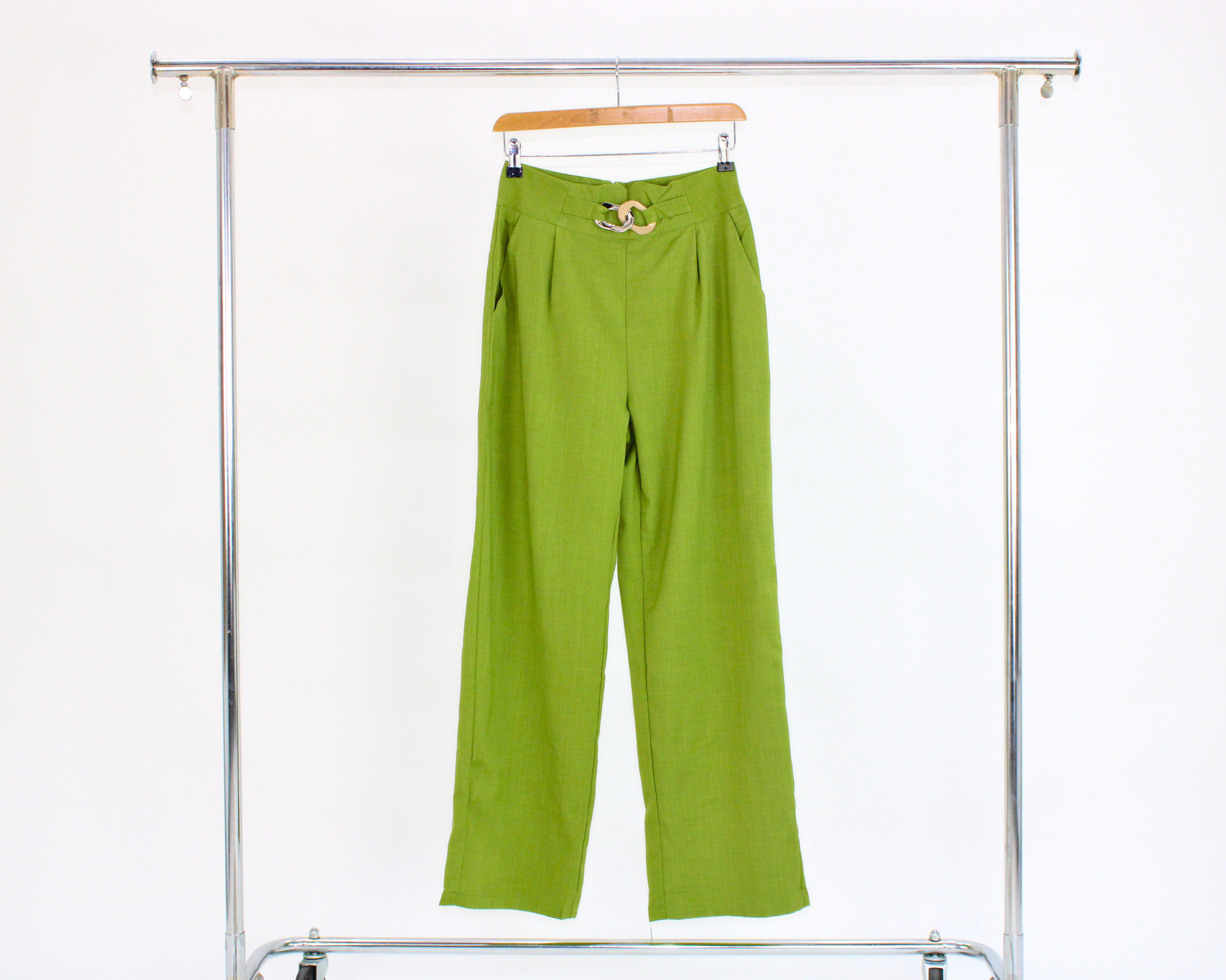 9021 Pantalón con cinto hebilla metalica