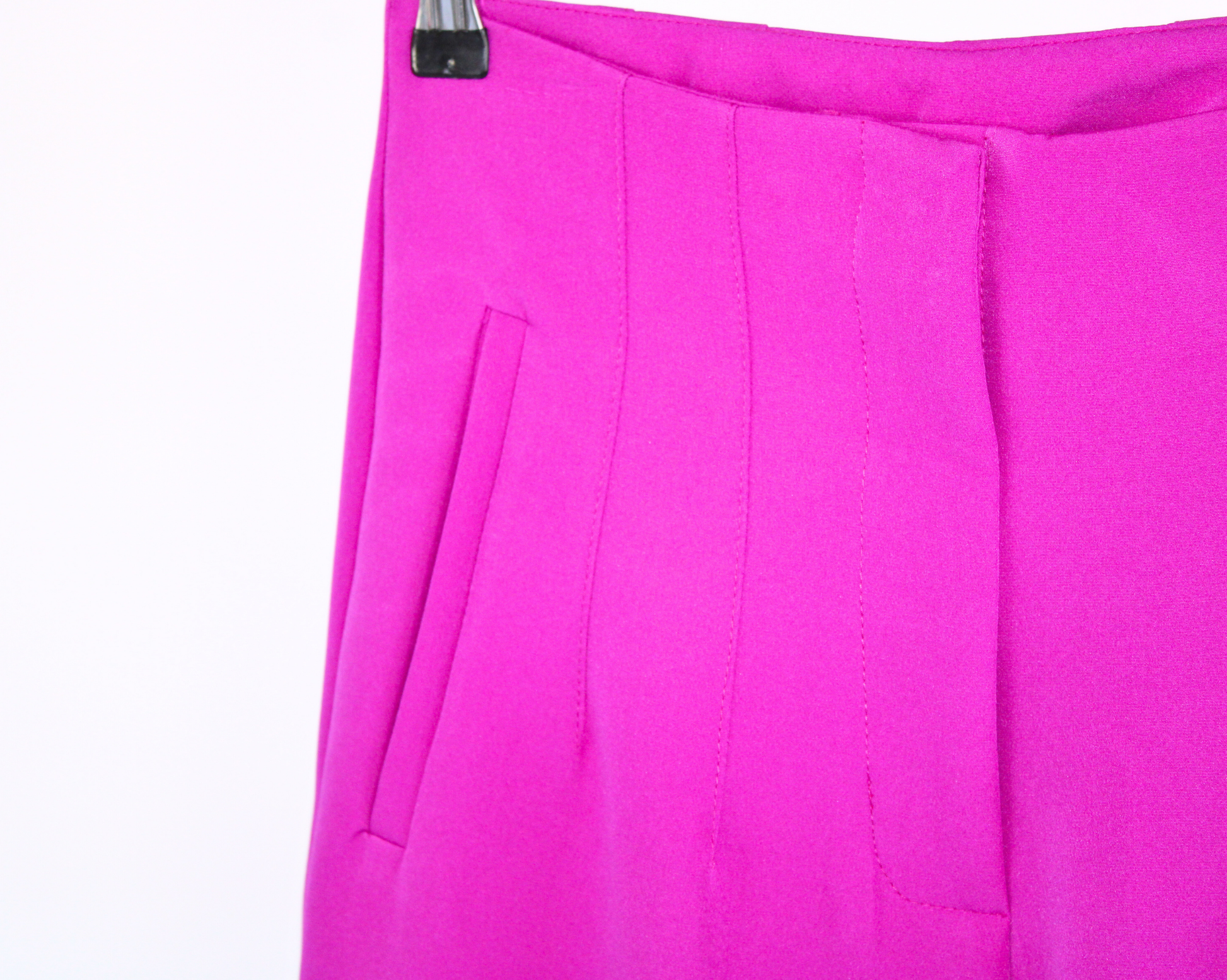 24133 Pantalón Pinzas Pierna Ancha