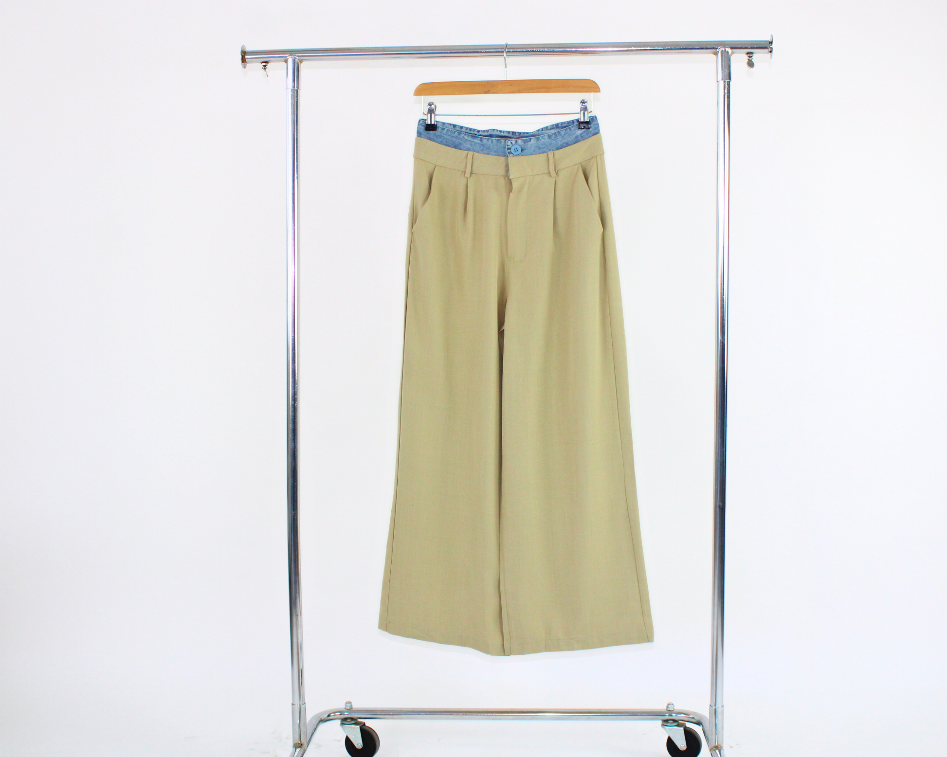 178 Pantalón de vestir con pretina de mezclilla
