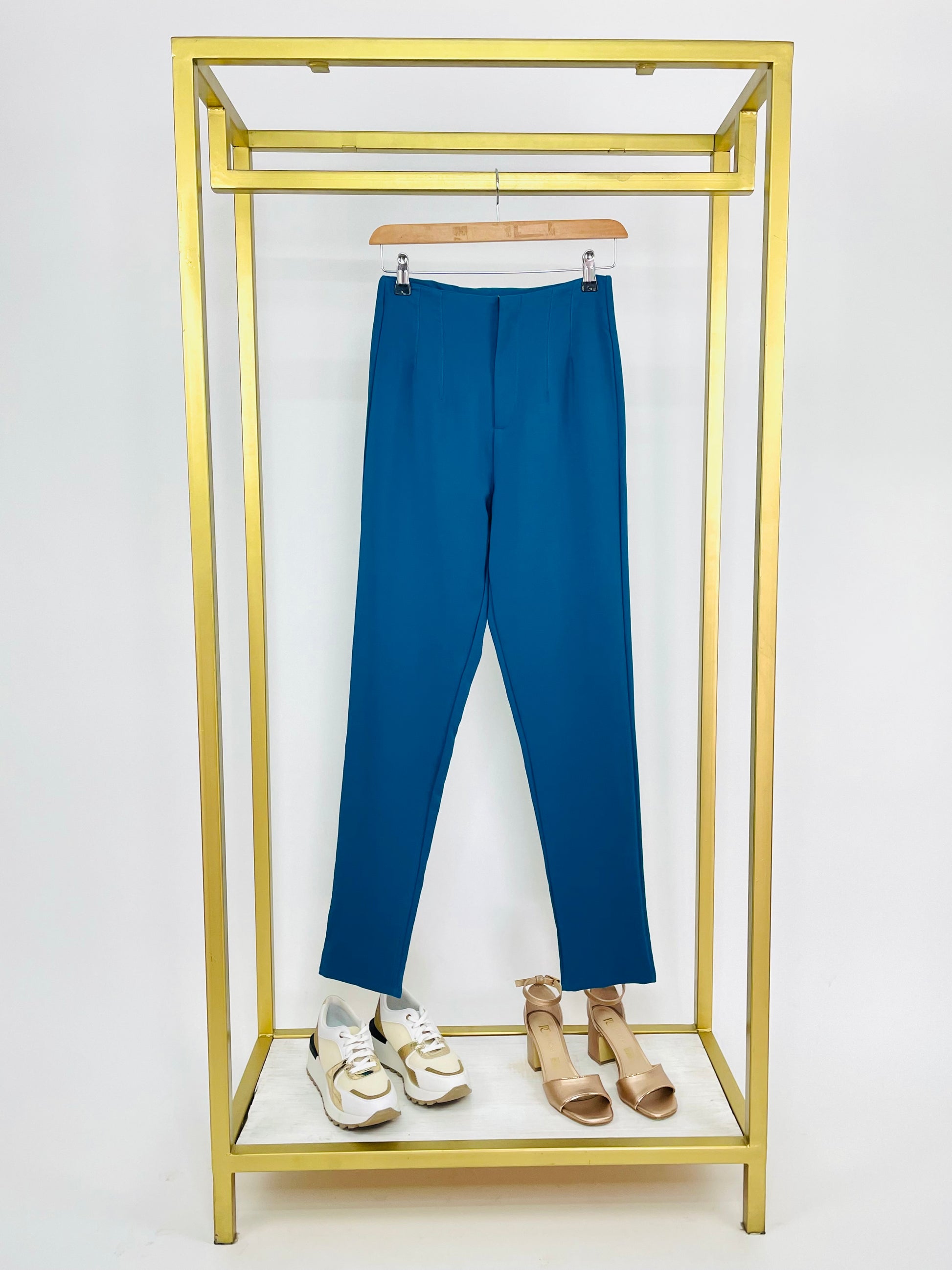 Pantalon con Pinzas sin Pretina 171