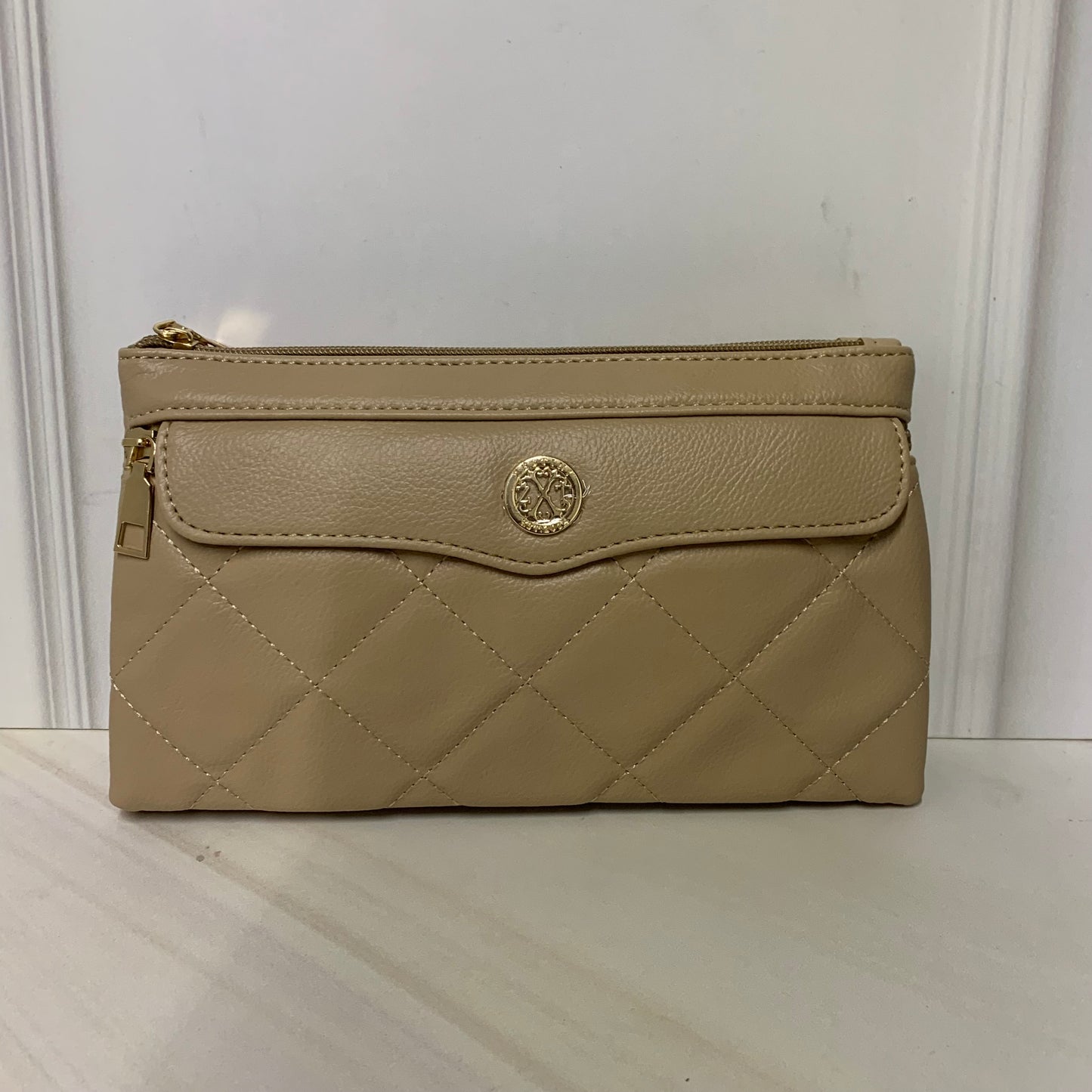 DION1201 Bolso Estampado Rombos y Detalle Dorado