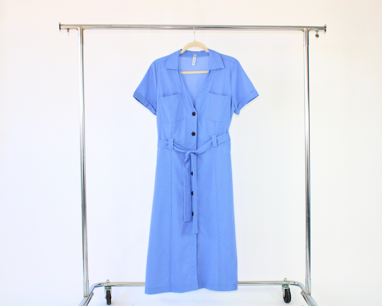 2523 Vestido Botón Obscuro Bolsas