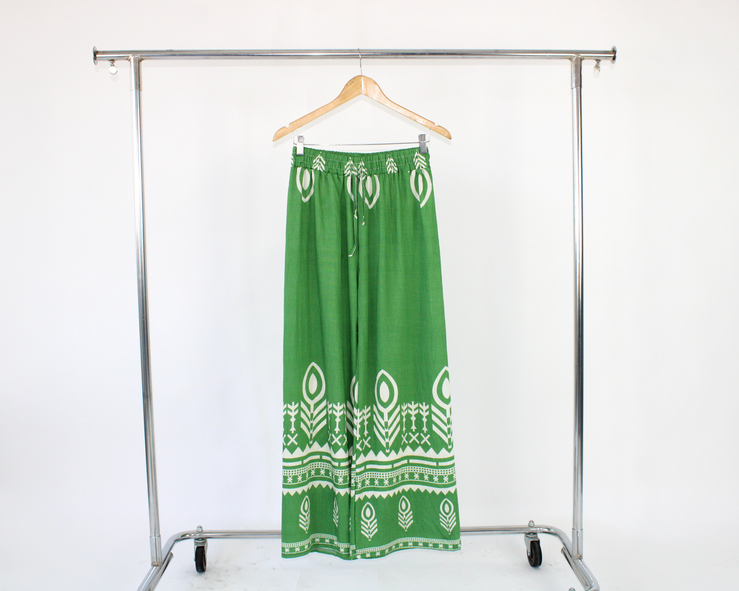 SH116 Pantalón Con Jareta Estampado Varios