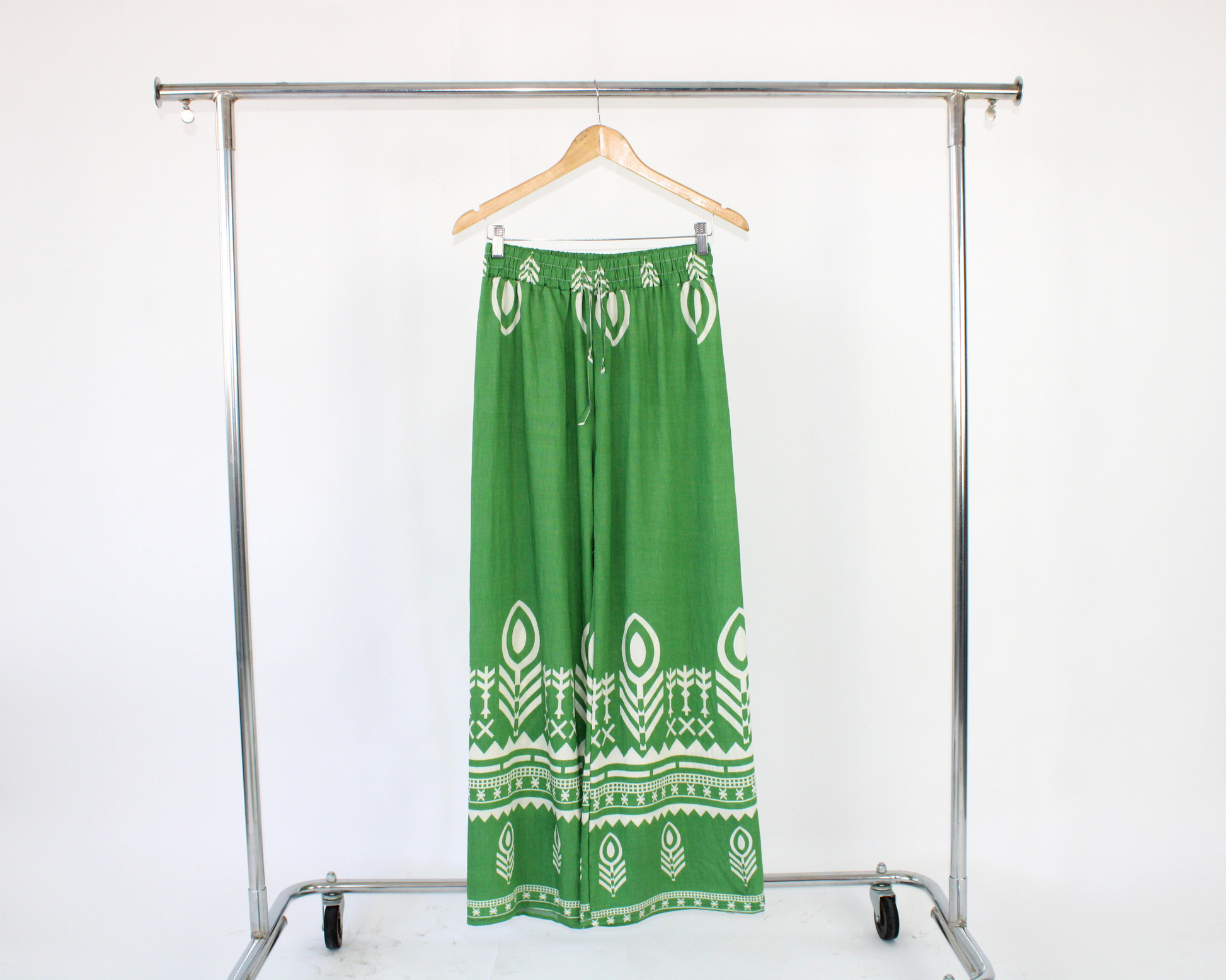 SH116 Pantalón Con Jareta Estampado Varios