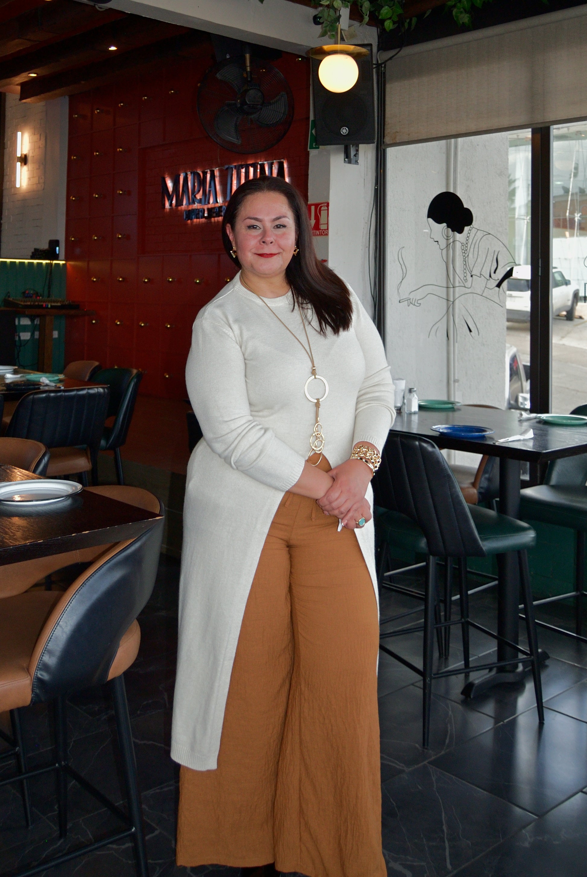 L1569 Vestido Tipo Suéter con Abertura al Centro