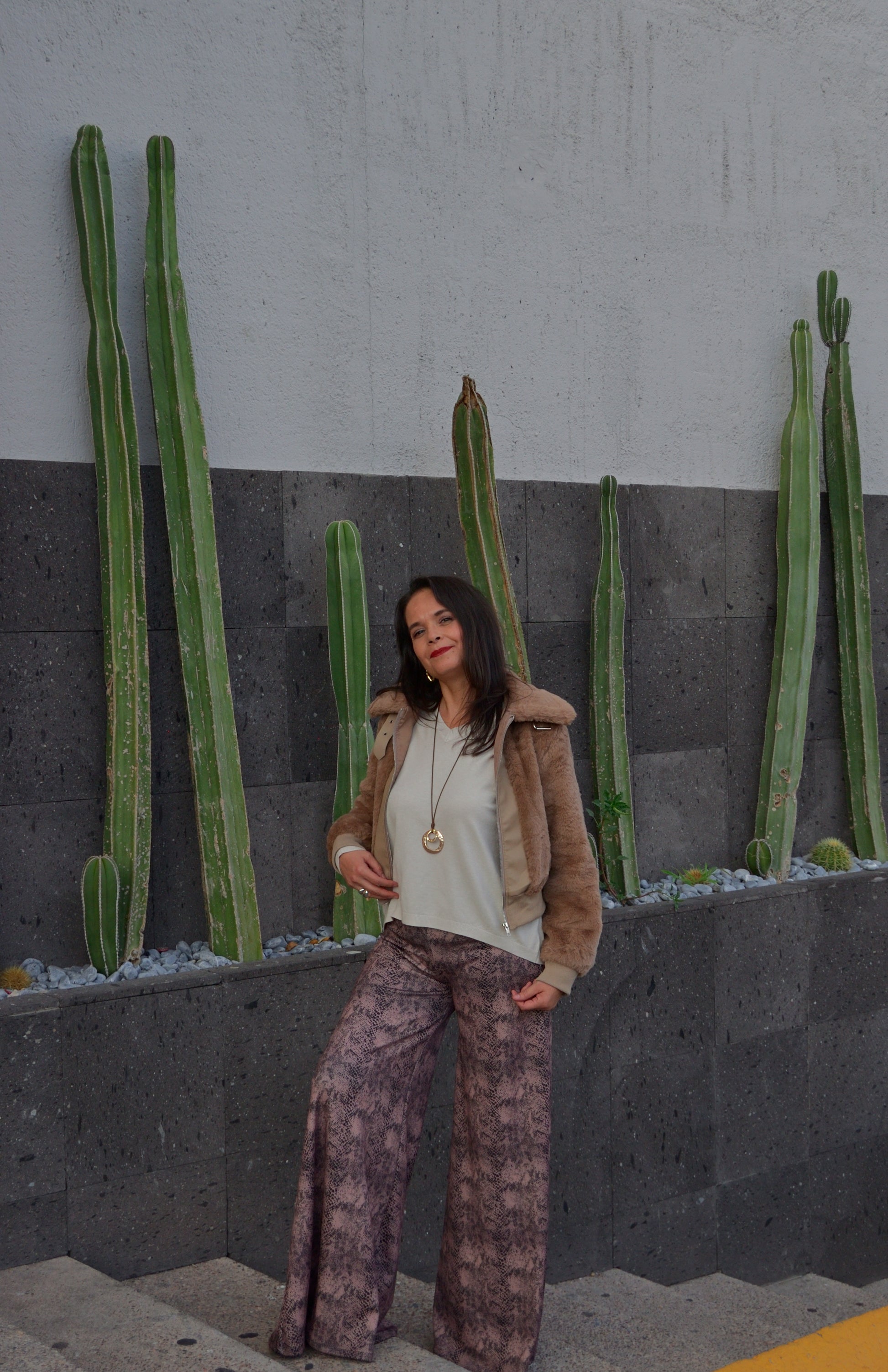 3705CHJ Pantalón Pierna Acampanada Estampado Serpiente