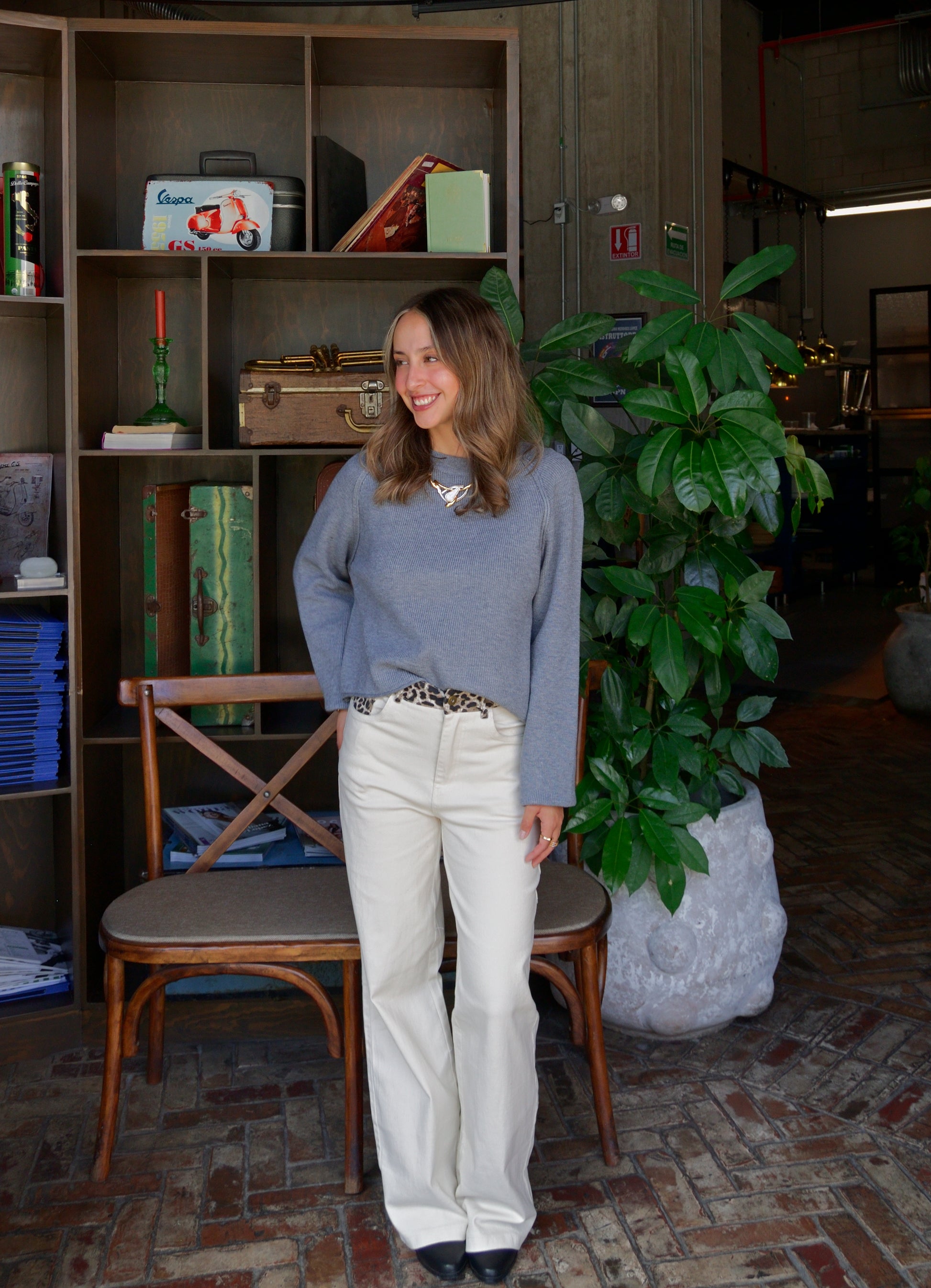 PS958 Pantalón Con Animal Print en Bolsas y Cintura