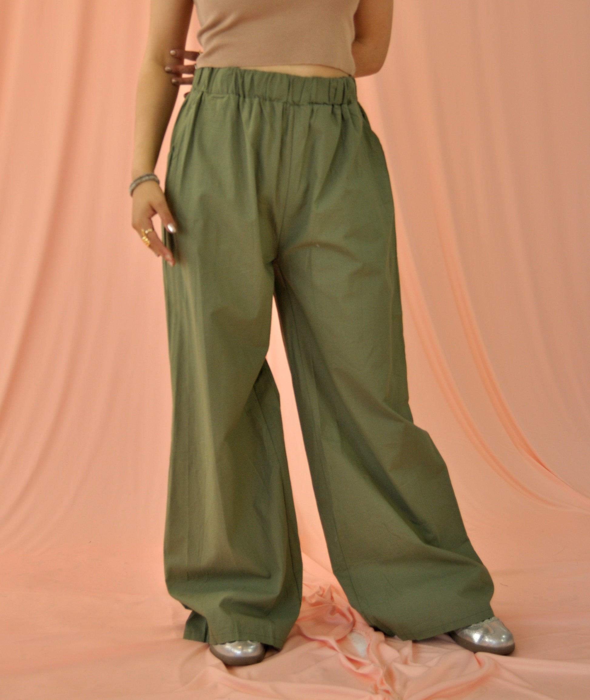 8832 Pantalón lino elástico