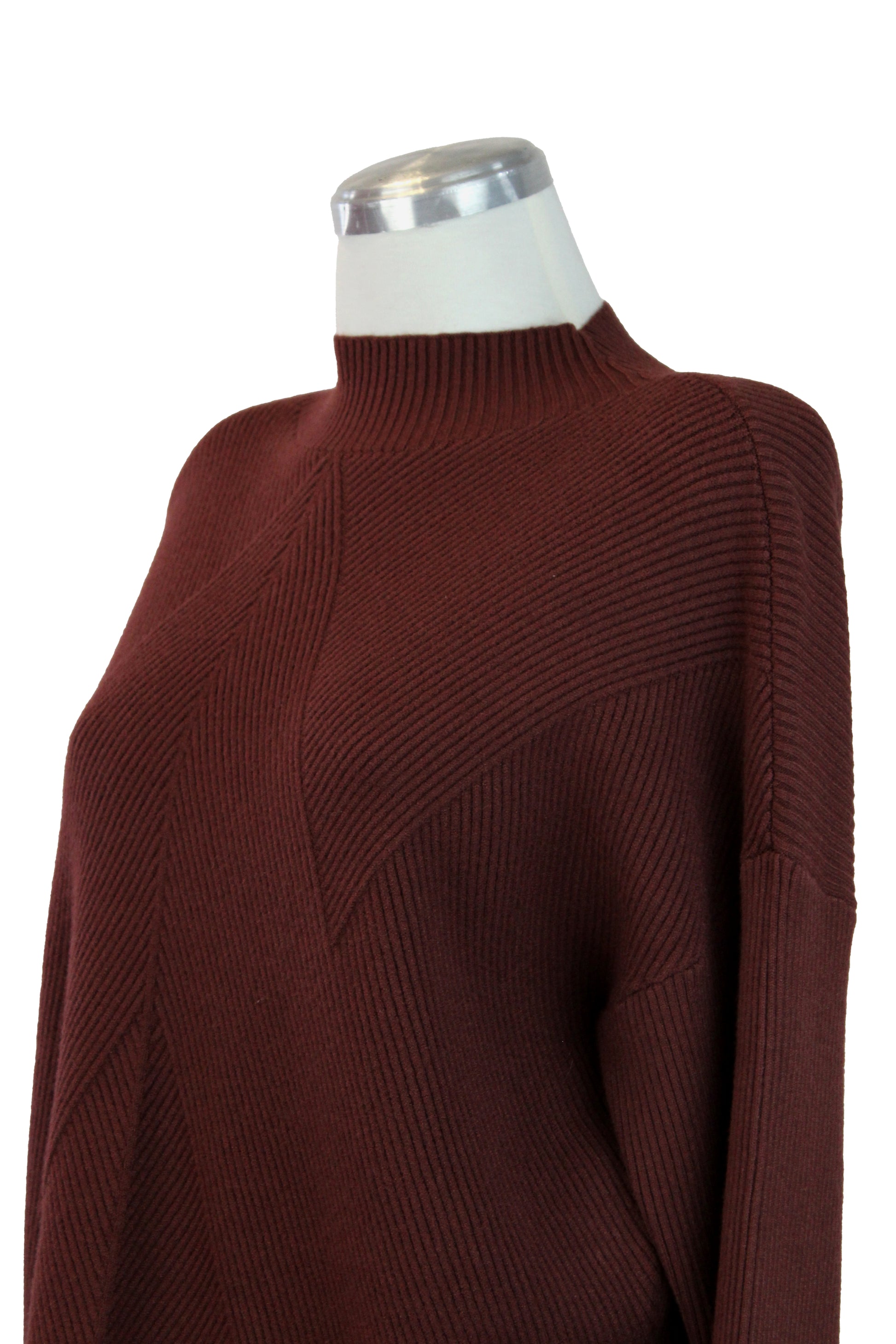 OJ-2660M Suéter Cuello de Tortuga Líneas Cruzadas