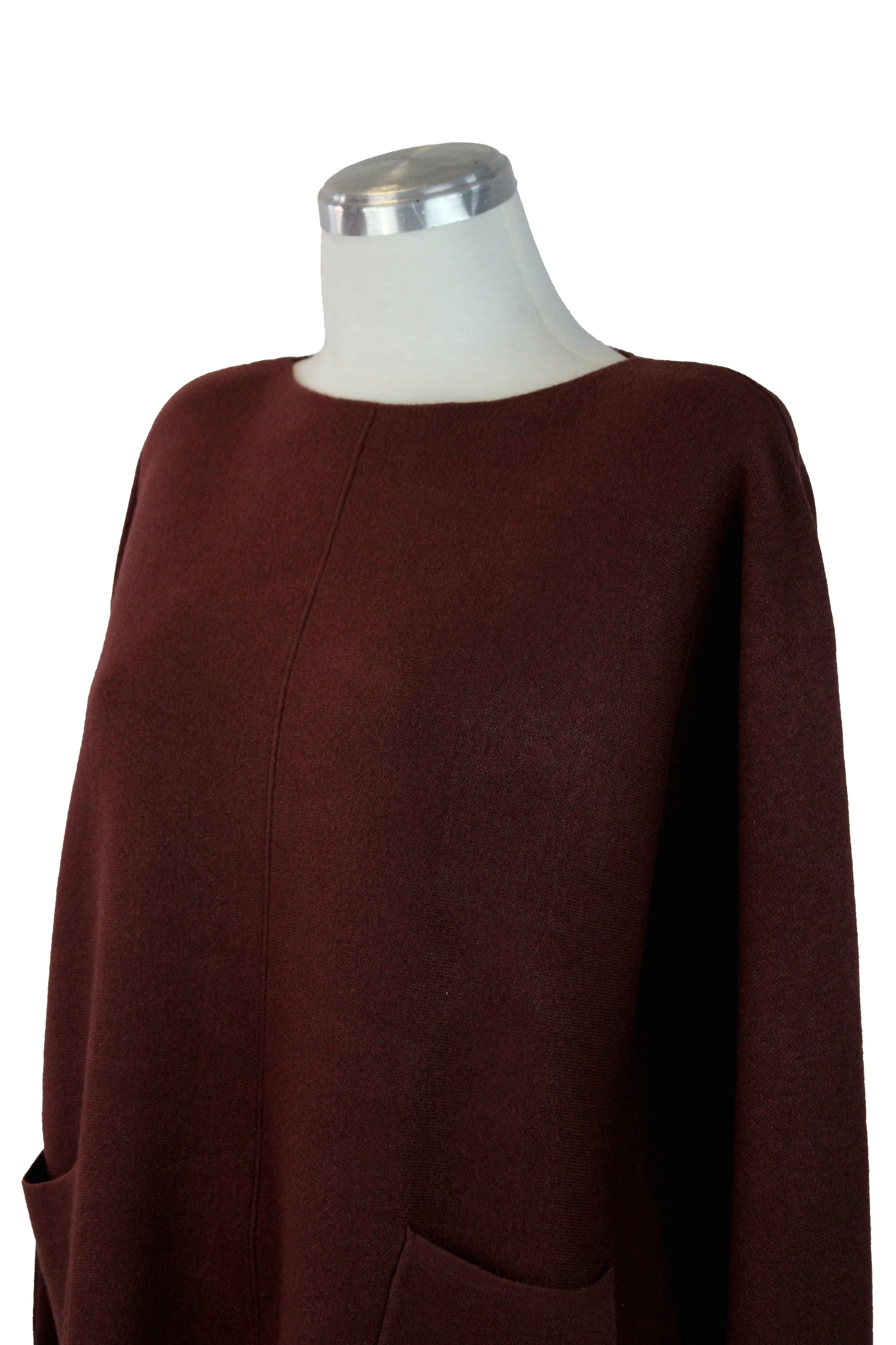 OJ-2757M Suéter con Botones en la Espalda y Bolsas Posteriores