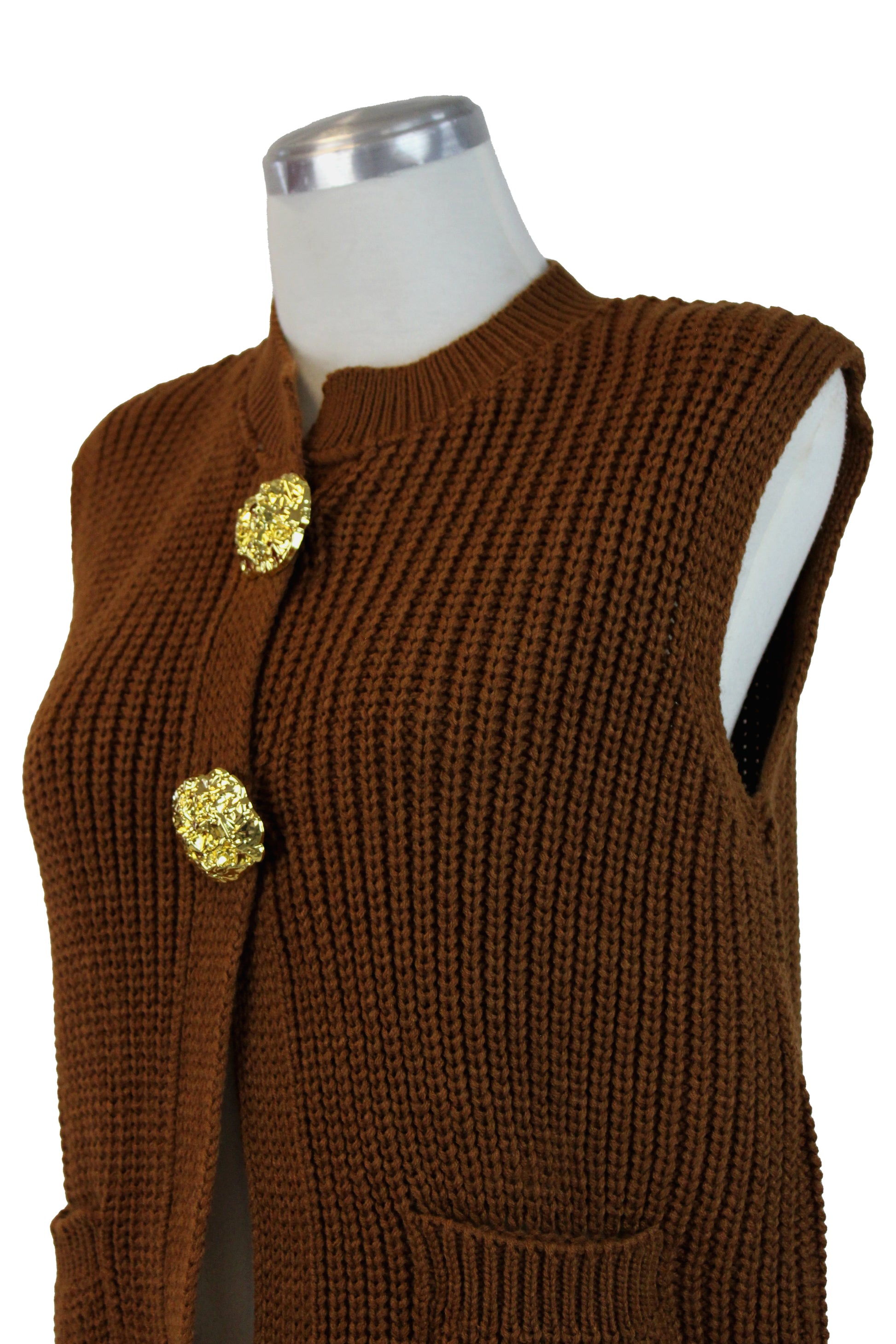 2559 Chaleco Tejido Cuello Punteado Botones Dorados Irregulares