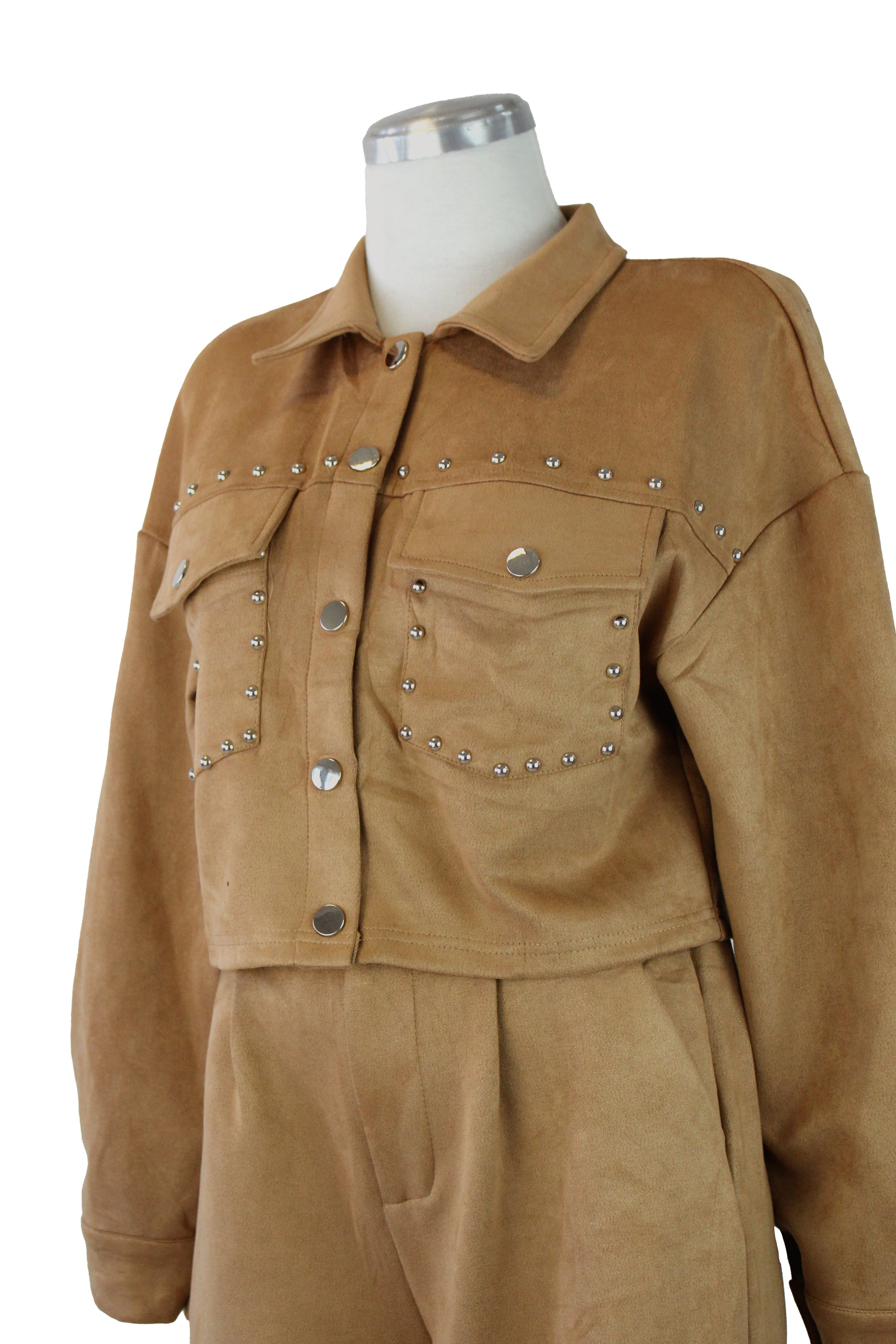 LIF5022 Conjunto Chamarra Corta con Estoperoles