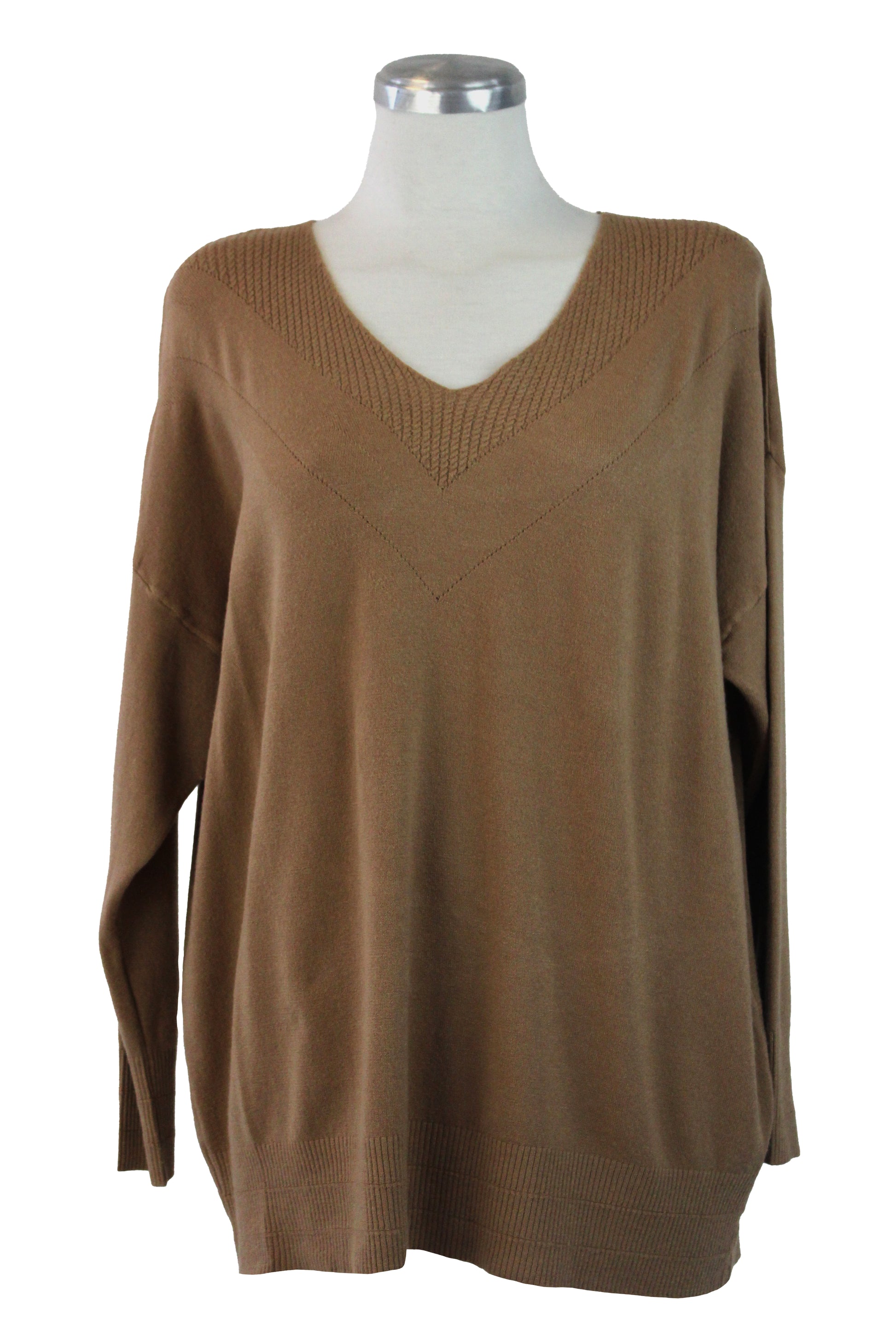 Q720101B Suéter Liso Cuello V Bordado