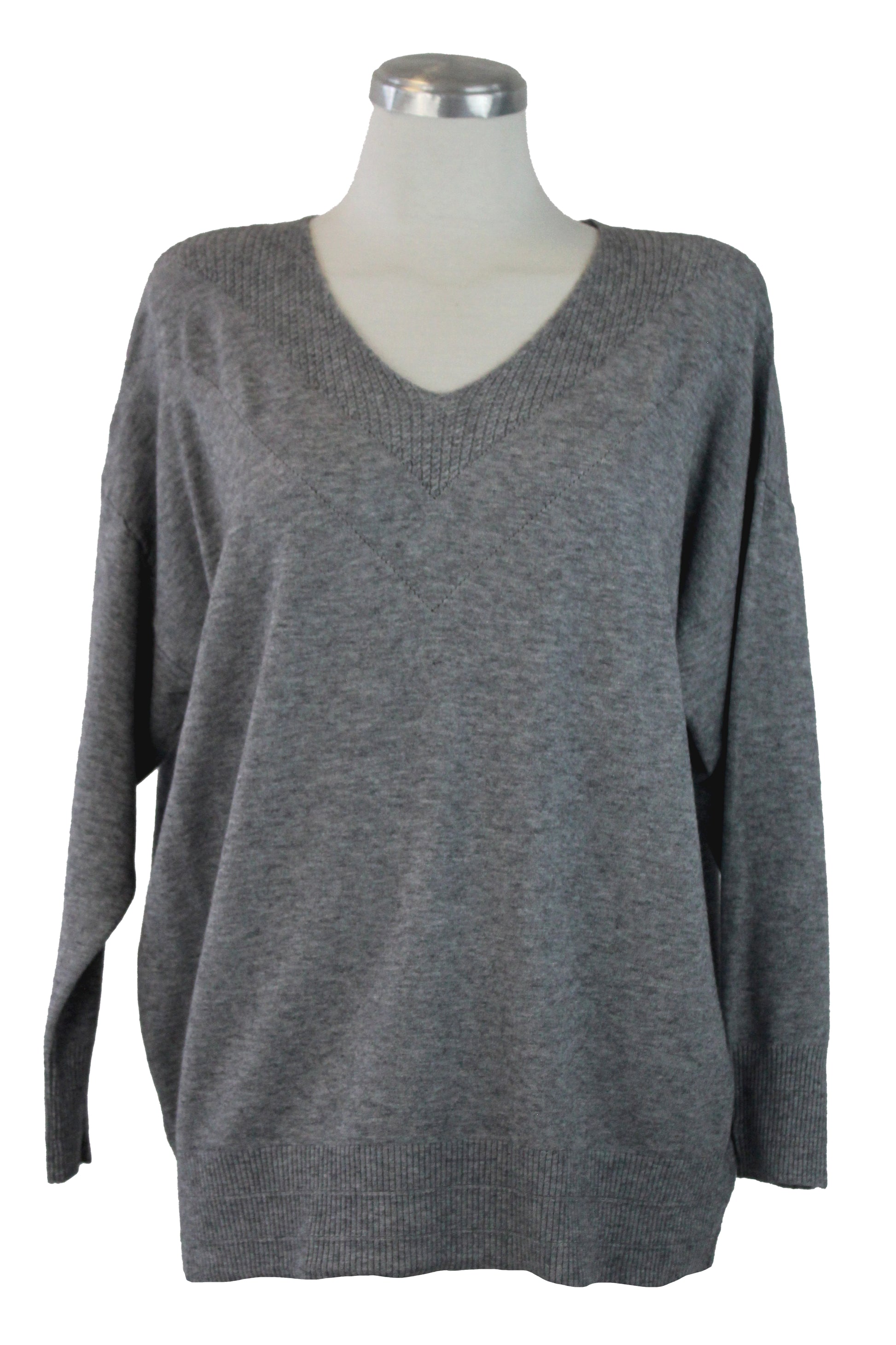 Q720101B Suéter Liso Cuello V Bordado