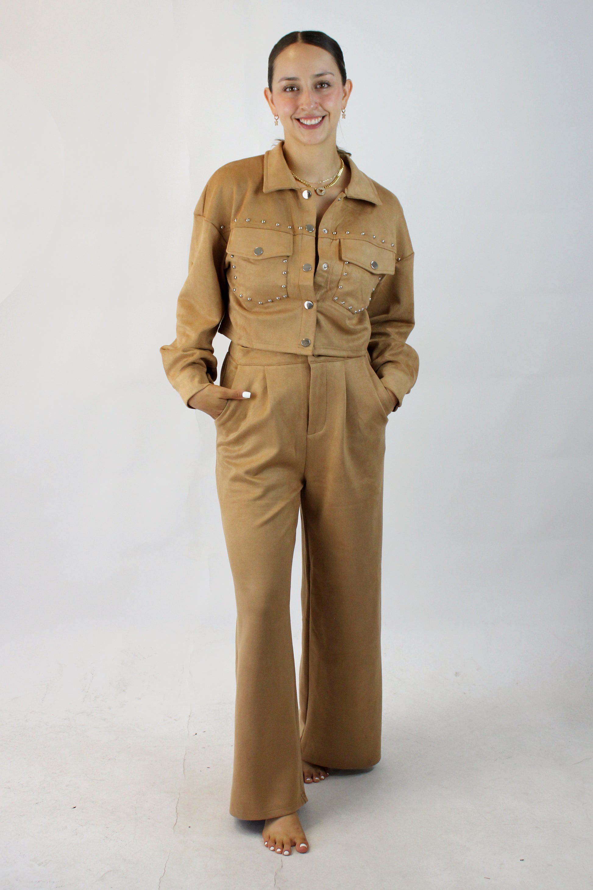 LIF5022 Conjunto Chamarra Corta con Estoperoles