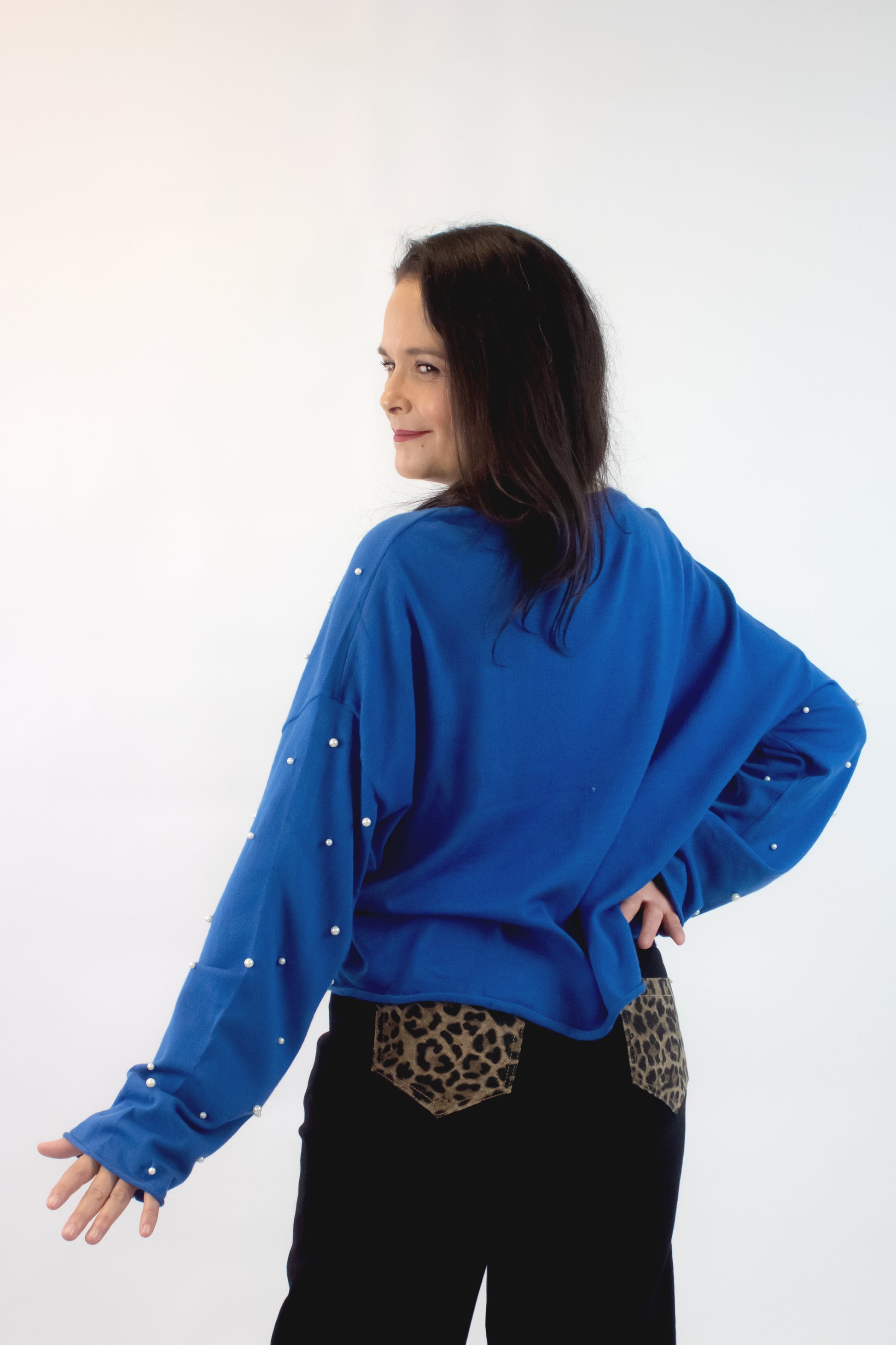 5716 Blusa Tipo Suéter con Perlas