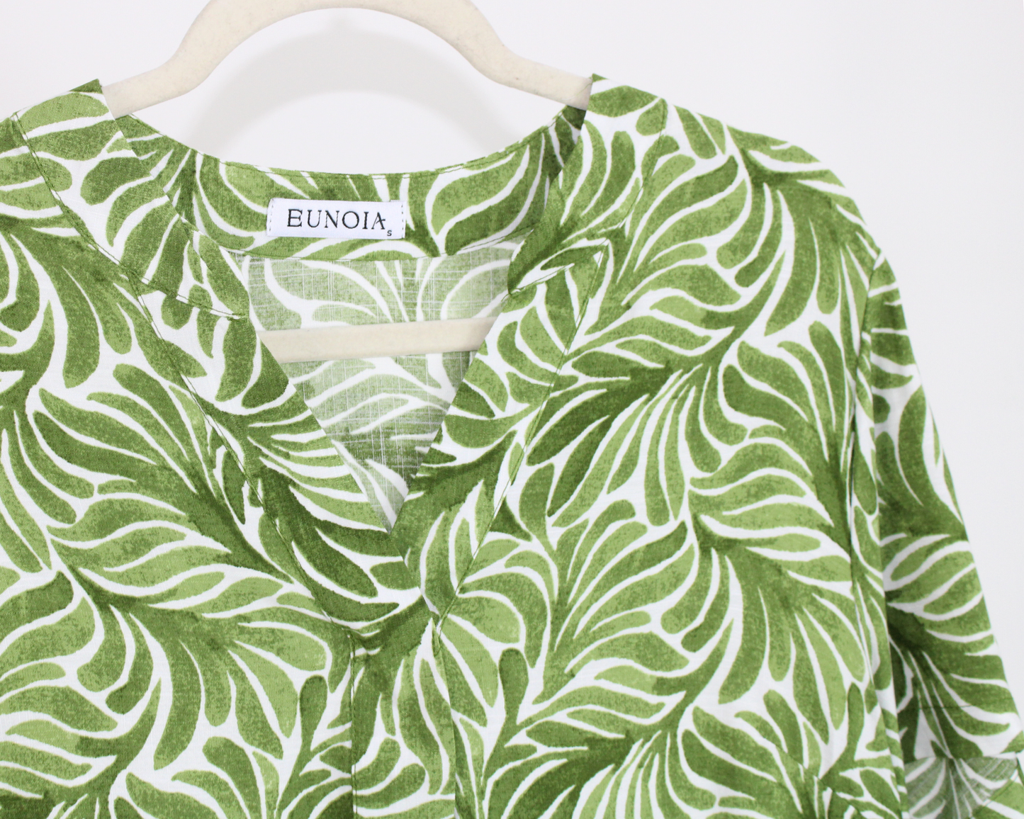FY24819 Vestido poliéster estampado hojas