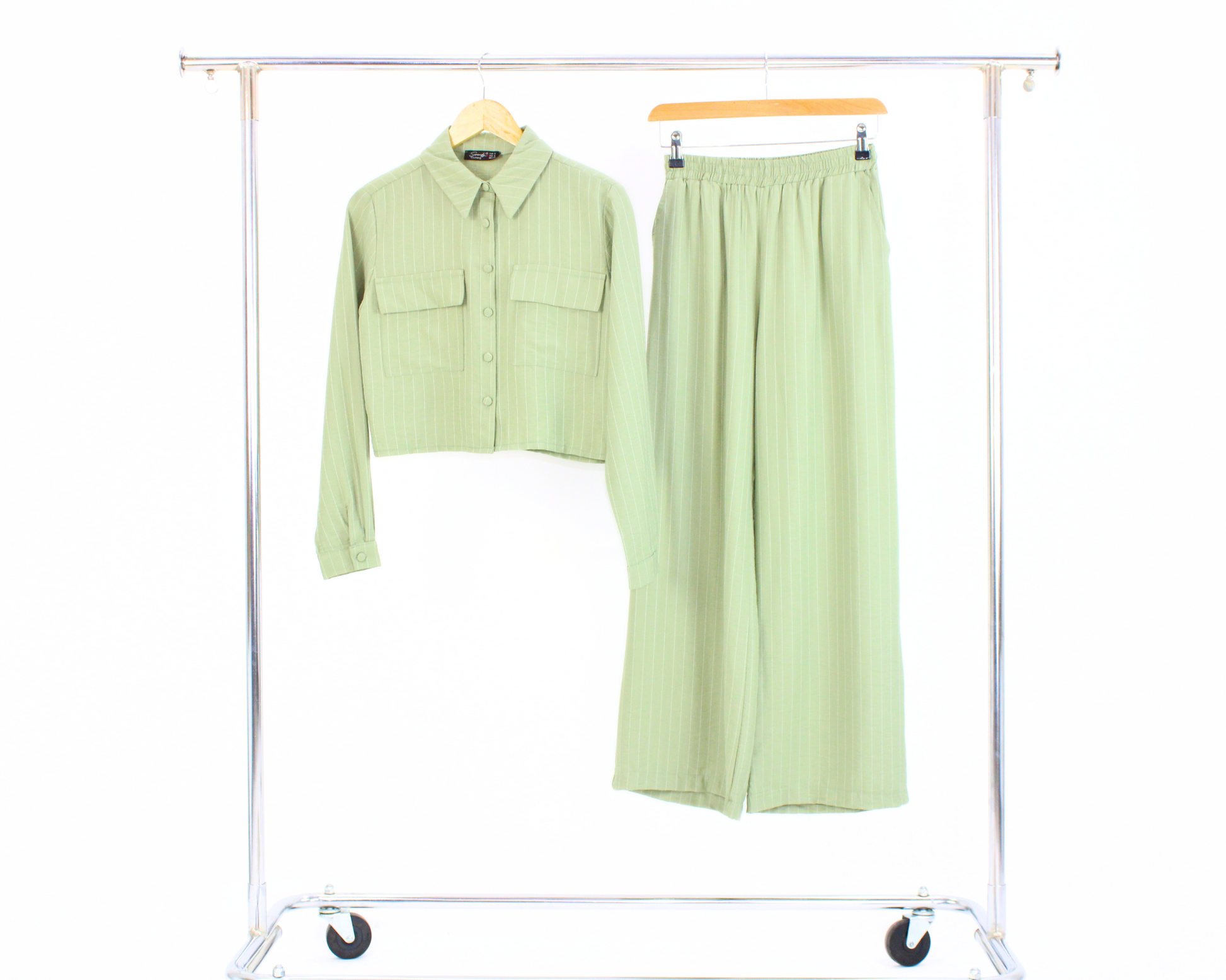 24250 Conjunto camisa corta bolsas