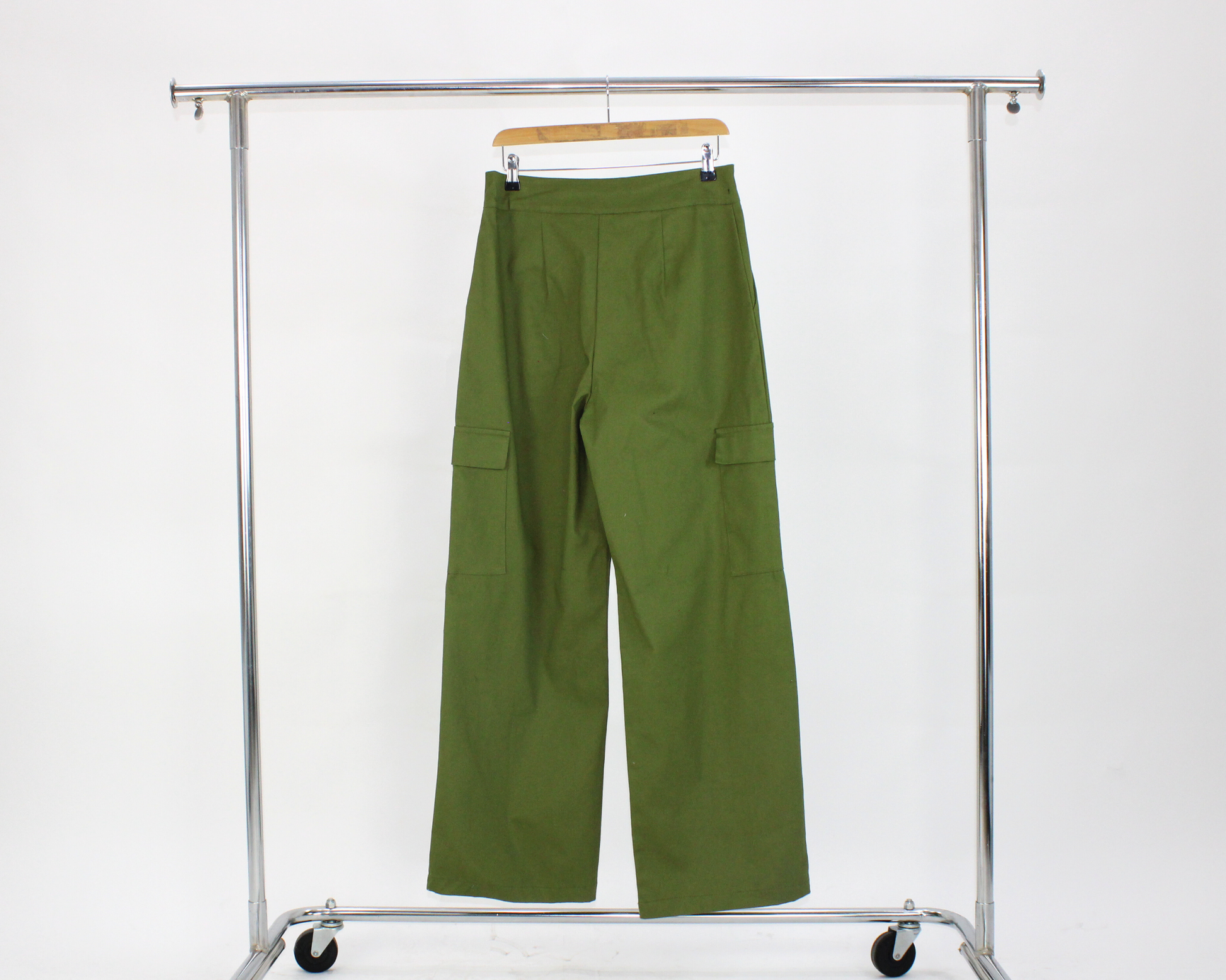 P442  Pantalon Cargo Gabardina