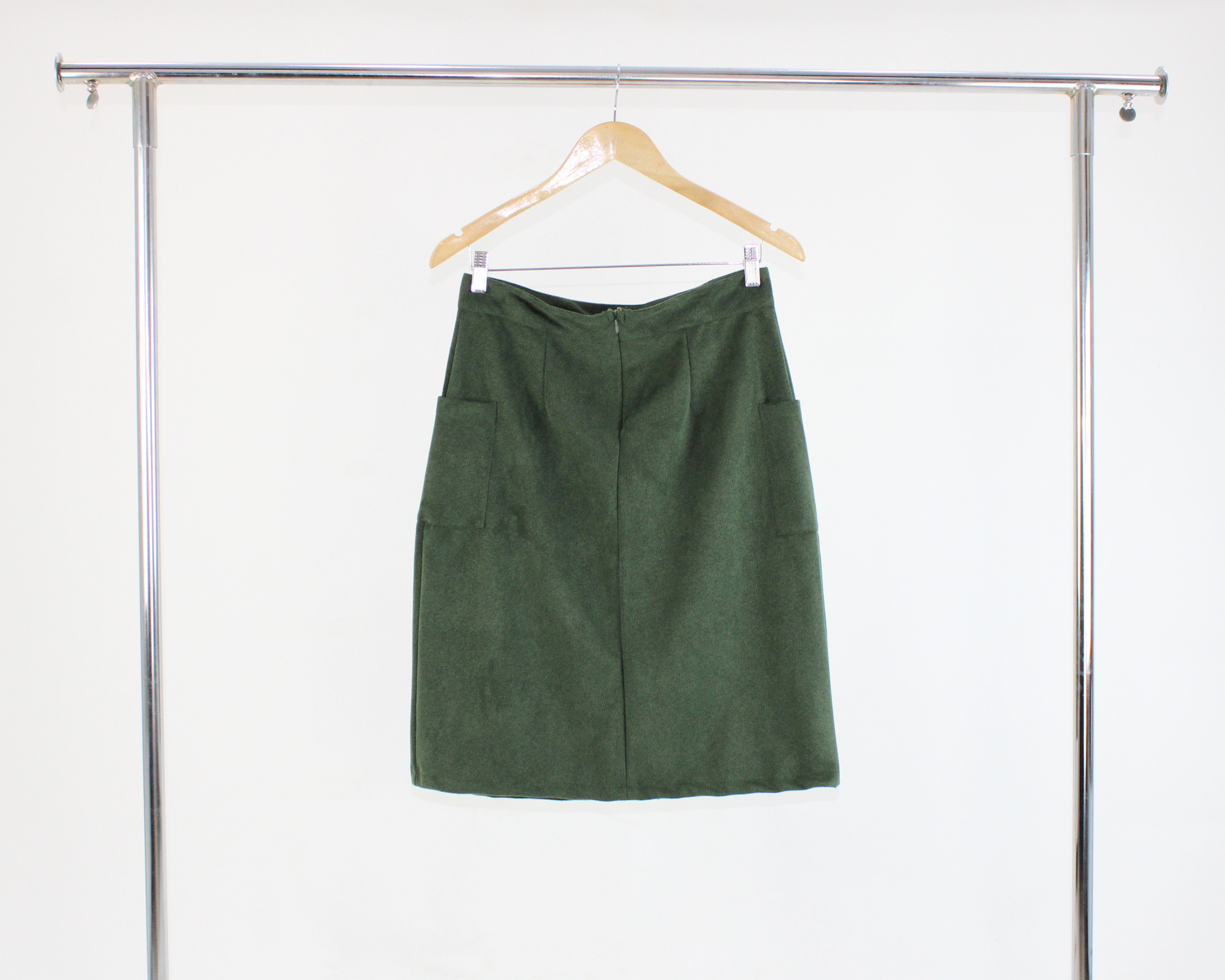 FG12410 Falda Gamuza Botones Bolsa Costado