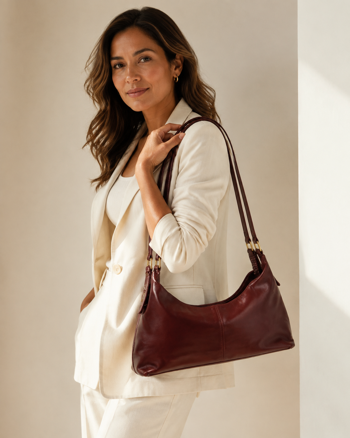 Bolsa UNY-BS6601M-2 con modelo