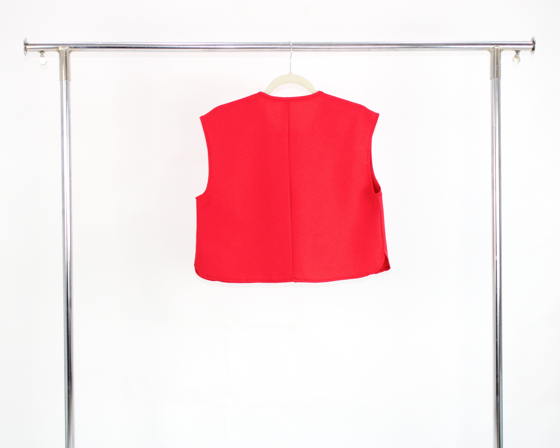 1146 Chaleco Corto 4 Botones Cuello Redondo