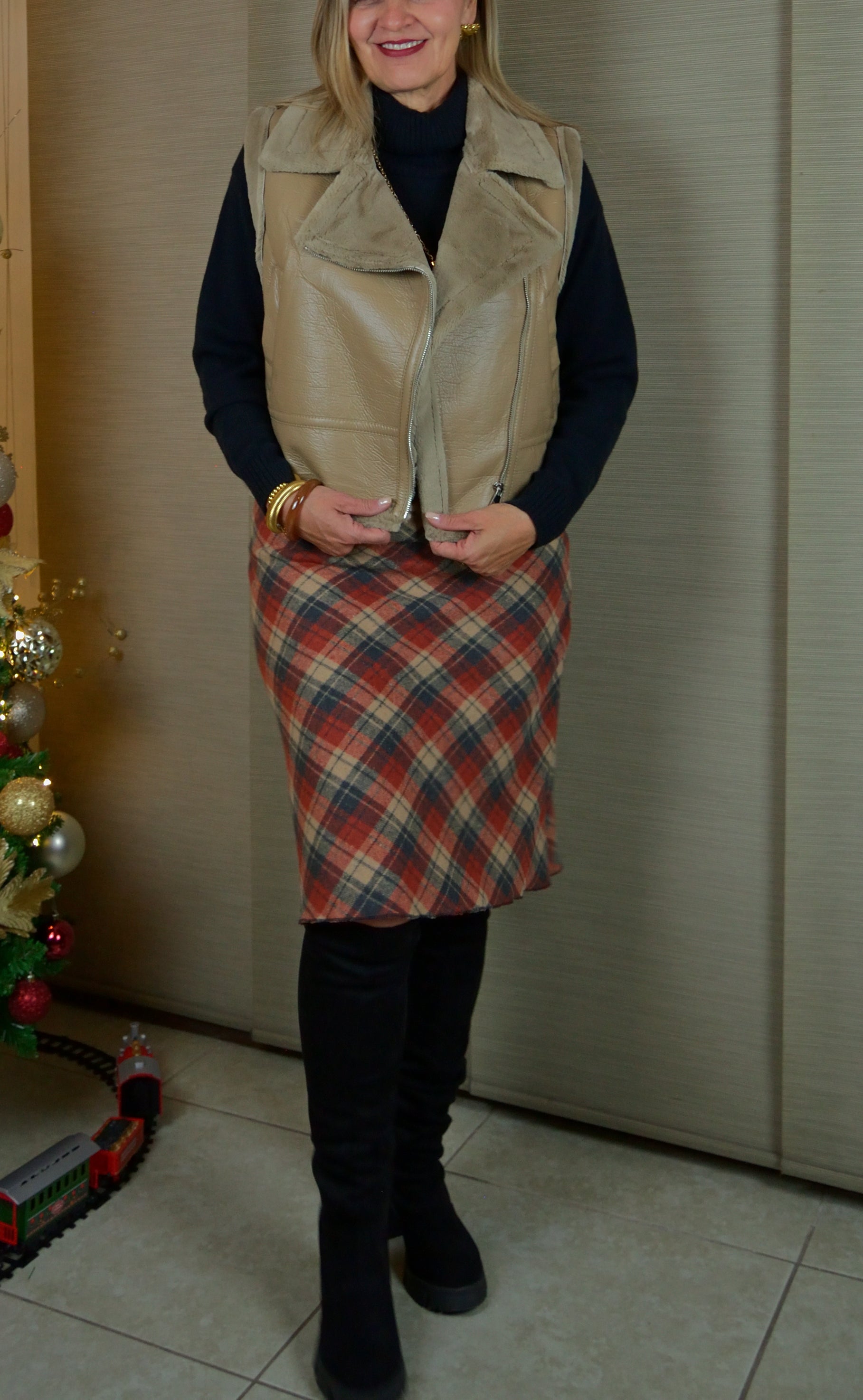 FF2201 Falda de Franela a Cuadros con Listón