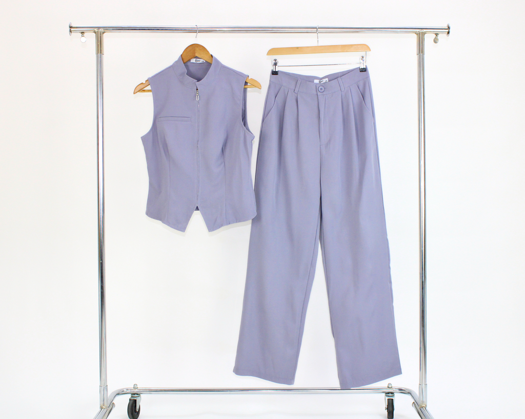 J17040 Conjunto chaleco con ziper