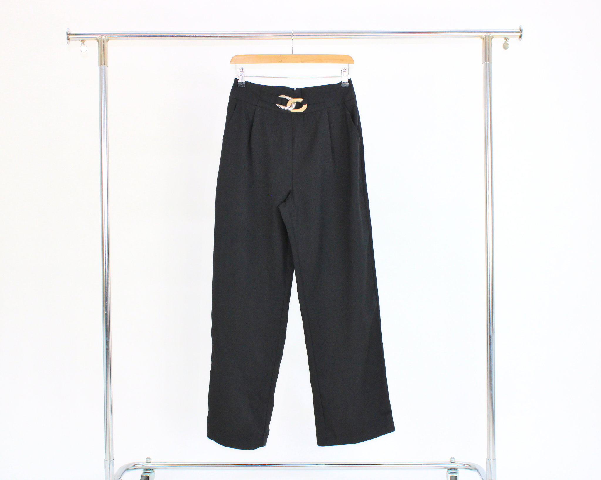 9021 Pantalón con cinto hebilla metalica