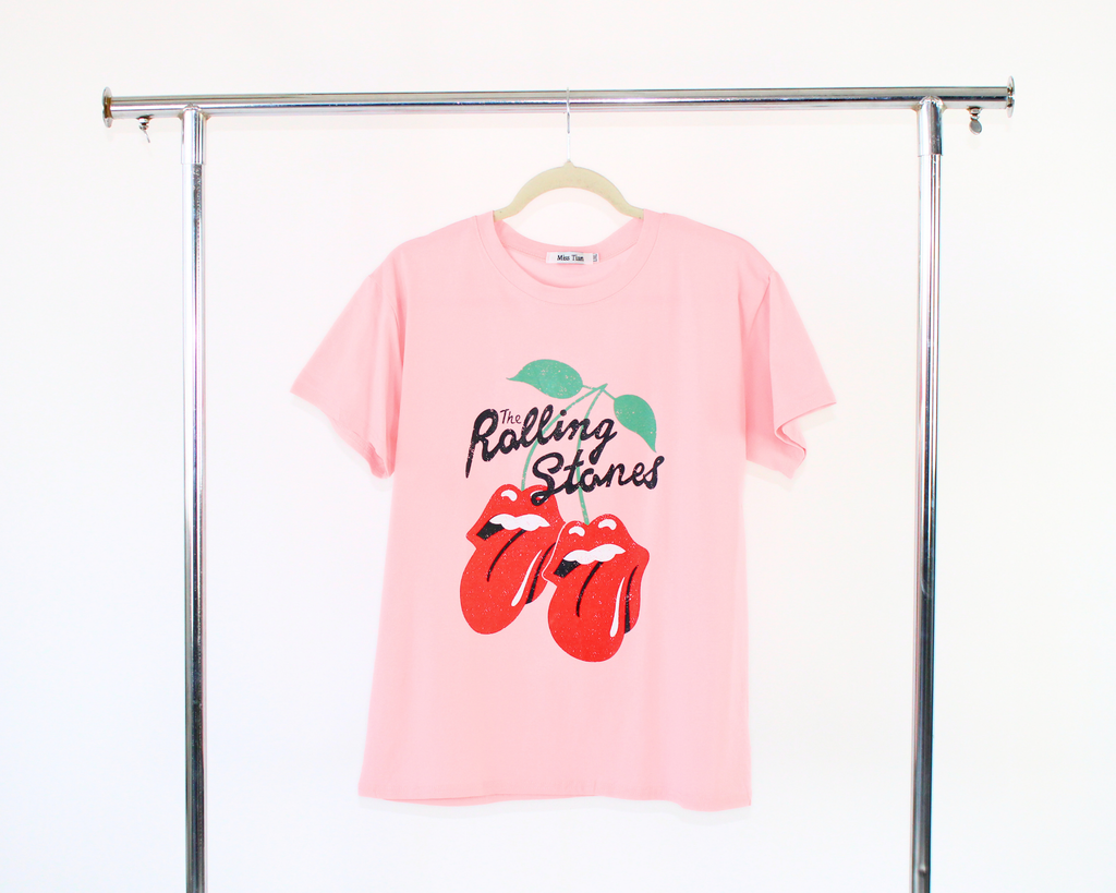 17332 Blusa Tipo Playera Estampado Cerezas Rollin Stone