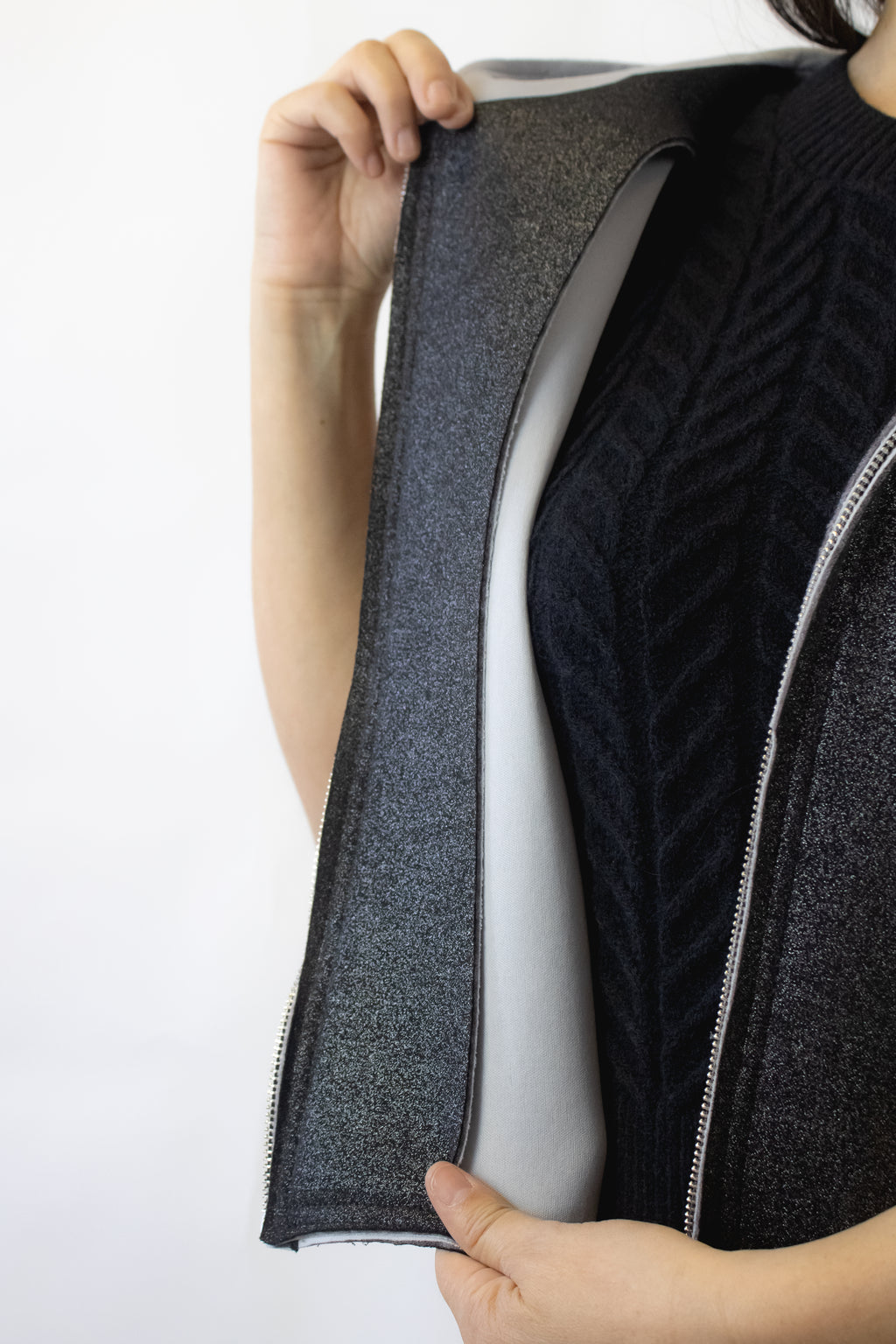 DJ-0376 Chaleco Con Capucha y Botones Laterales