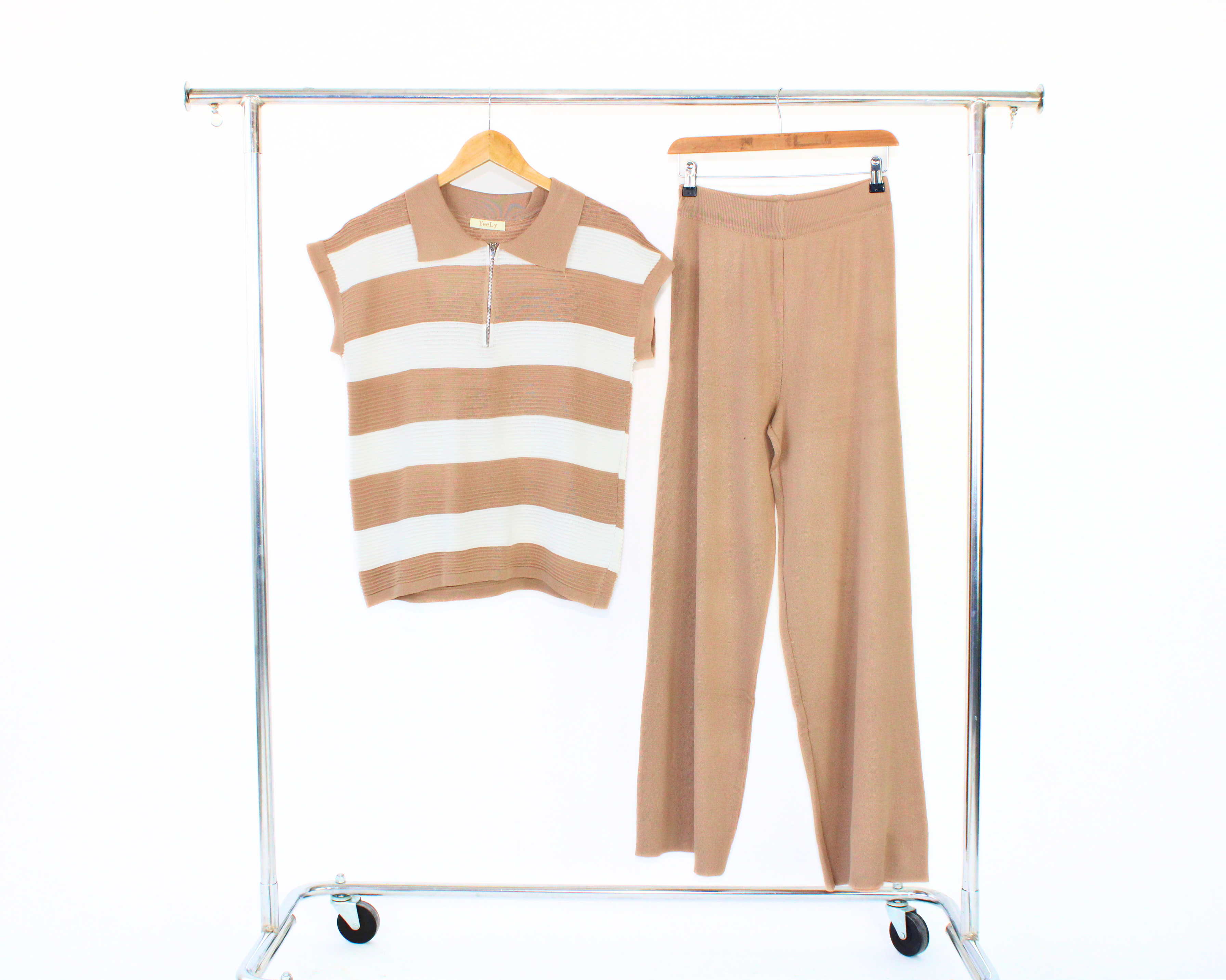 E20 Conjunto Rayado Con Pantalón Liso