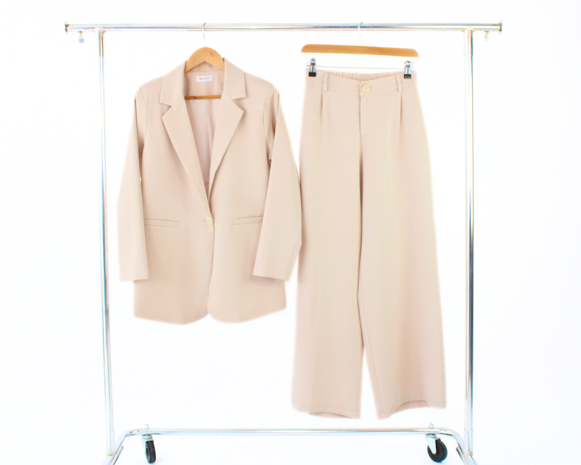 80031 Conjunto Blazer Satín Botón Dorado