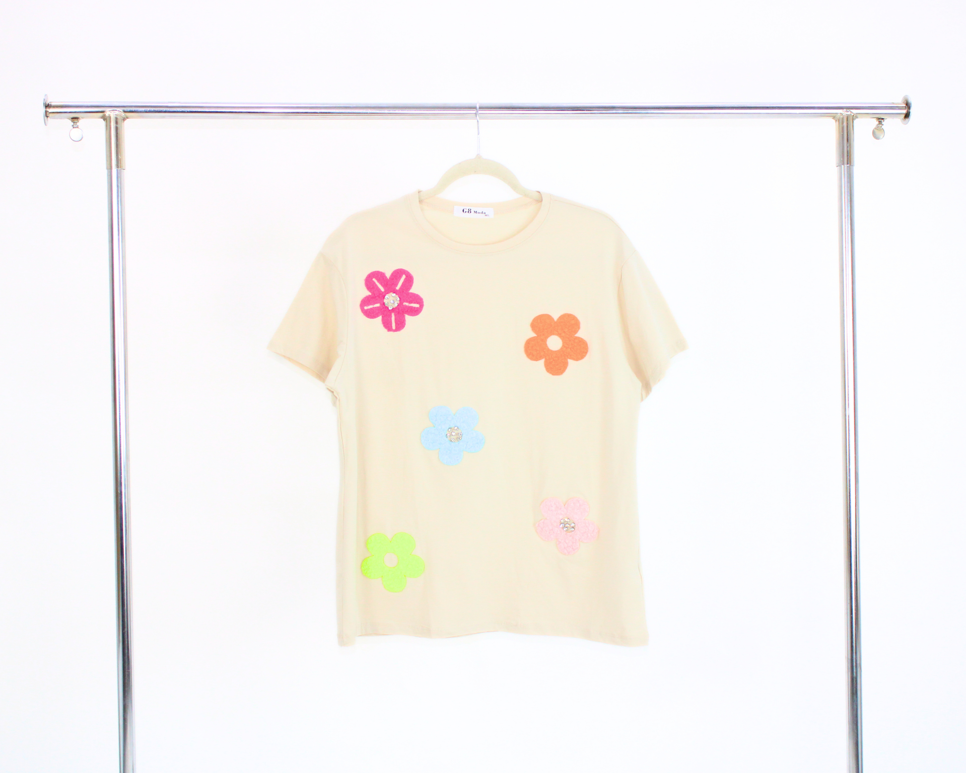 GT3M62 Blusa flor tipo peluche con piedras