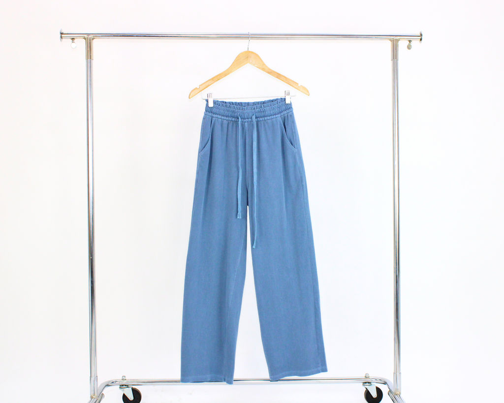 X034 Pantalon tipo mezclilla con jareta