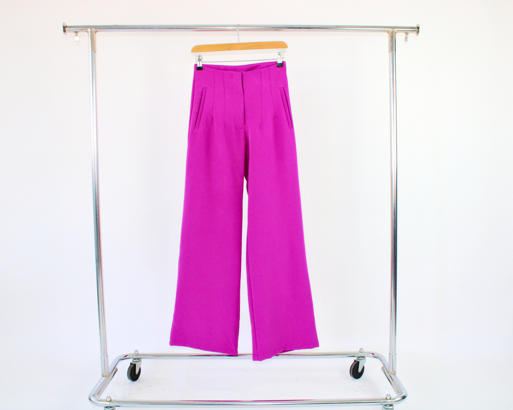 24133 Pantalón Pinzas Pierna Ancha