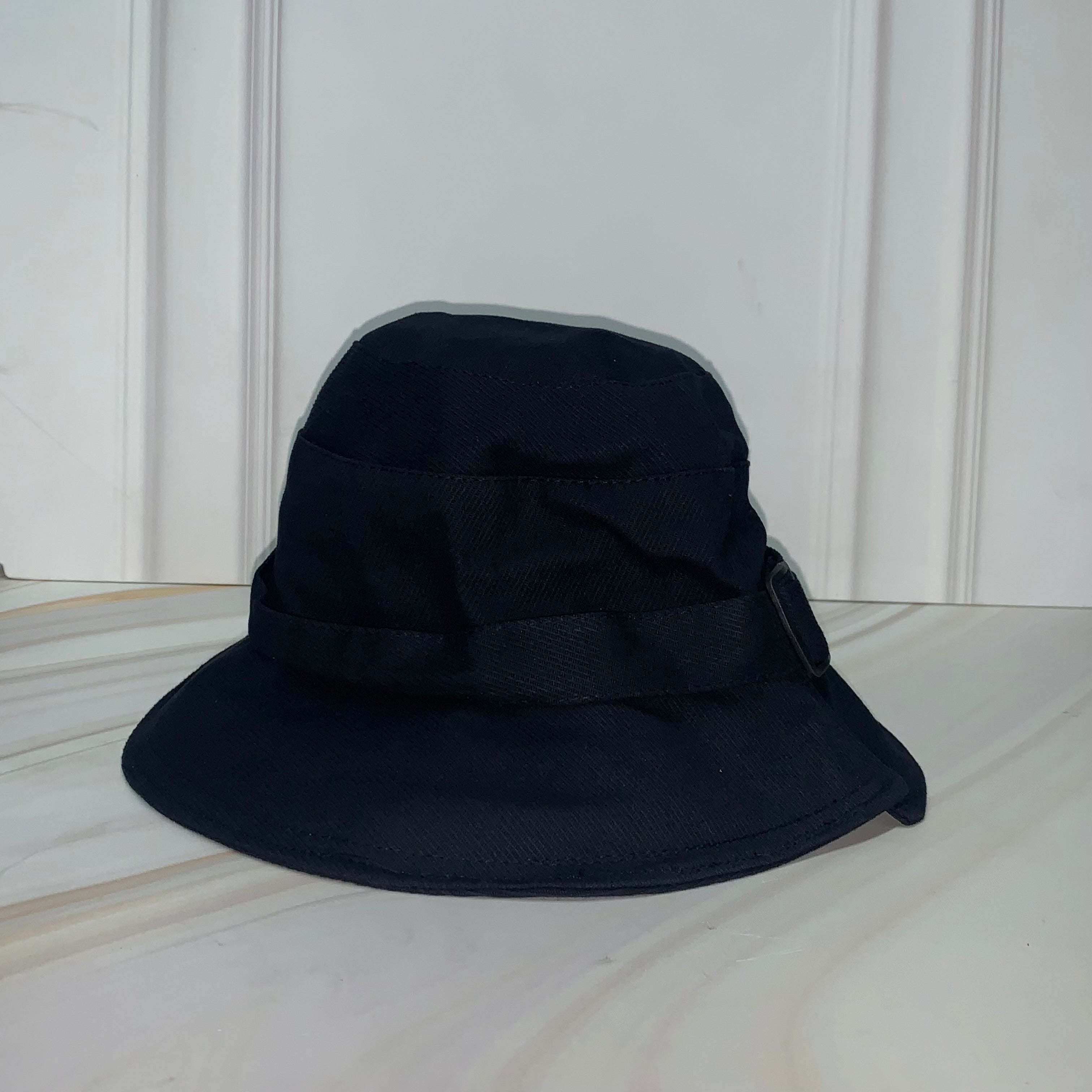 Bucket Acanalado con Cintillo S-531