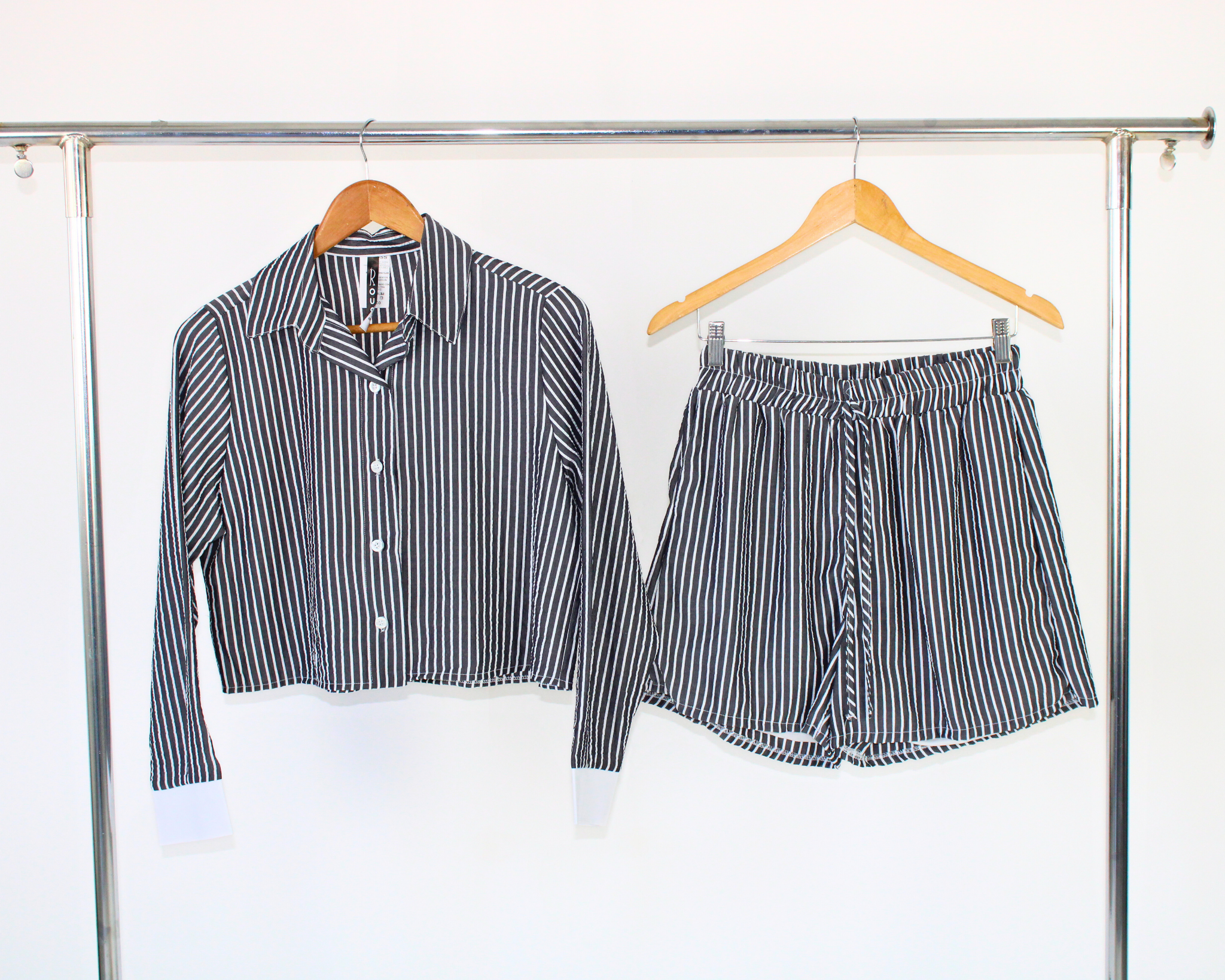 1204LZJ Conjunto Rayas Camisa/Short