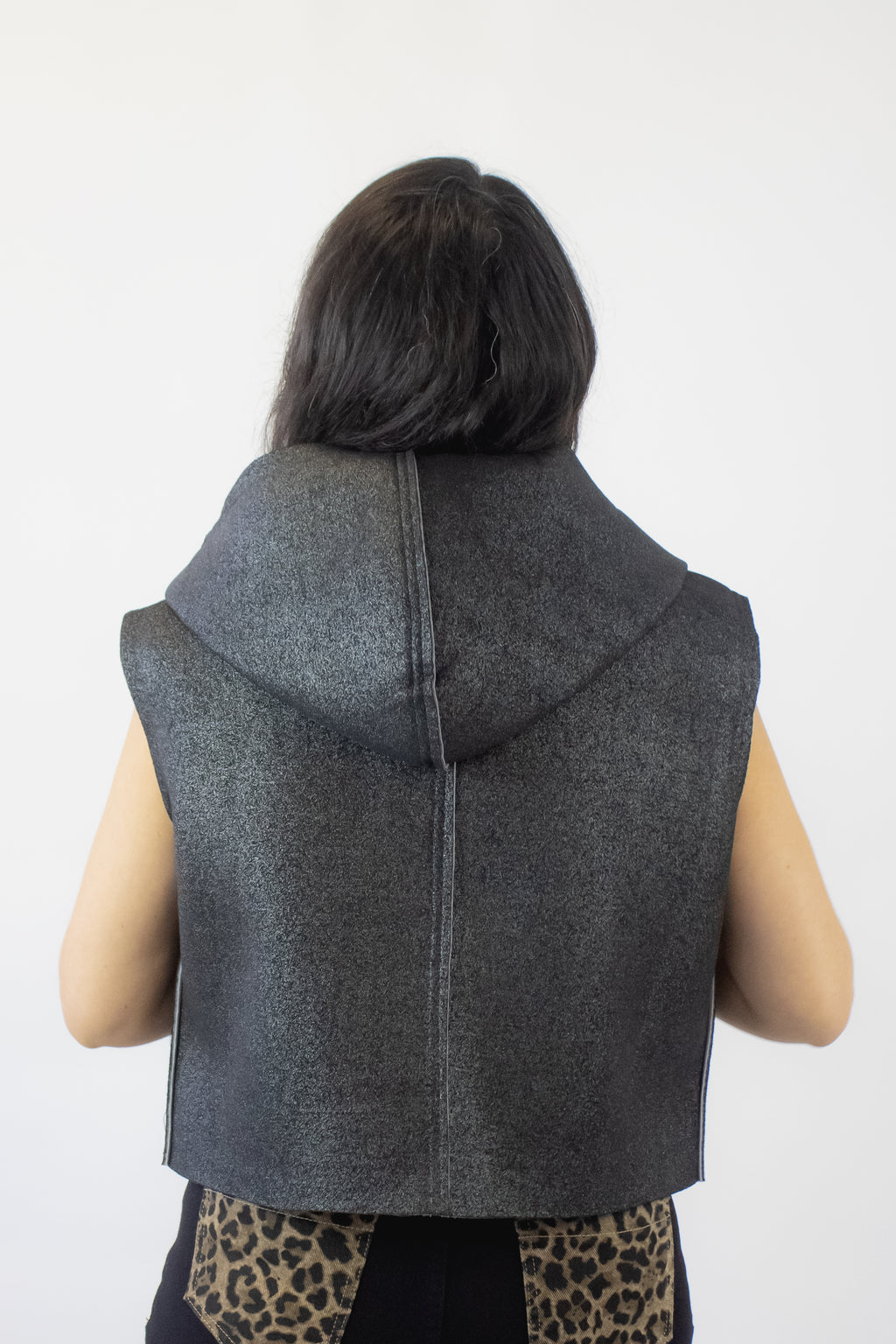 DJ-0376 Chaleco Con Capucha y Botones Laterales