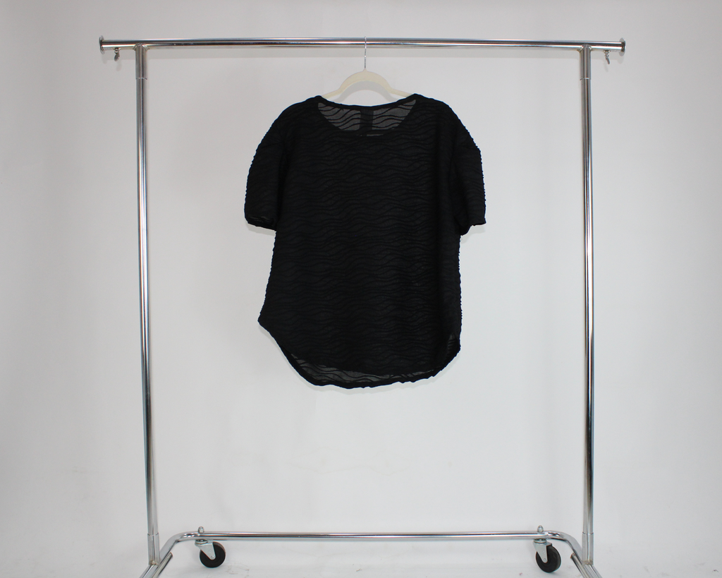 1122 BLUSA CORRUGADA DE CUELLO REDONDO