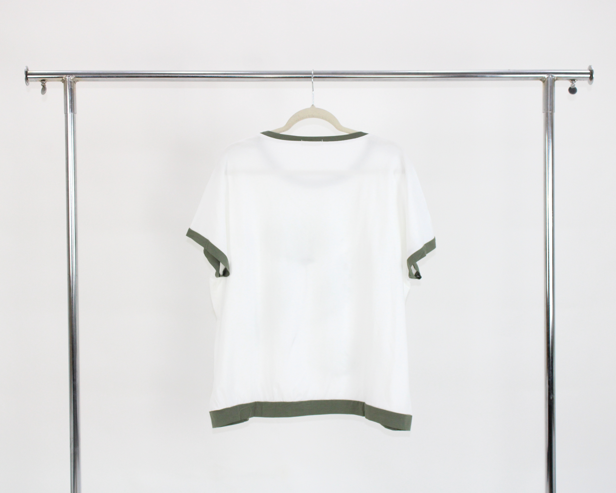 YX372 Blusa Camiseta Orilla Color Estampado Diente Leon