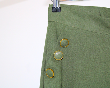 2097 Pantalon lino con botones forrados