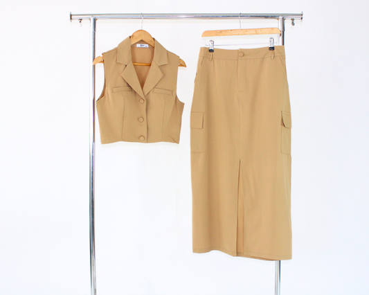 J17029 Conjunto Falda Chaleco botón aforrado