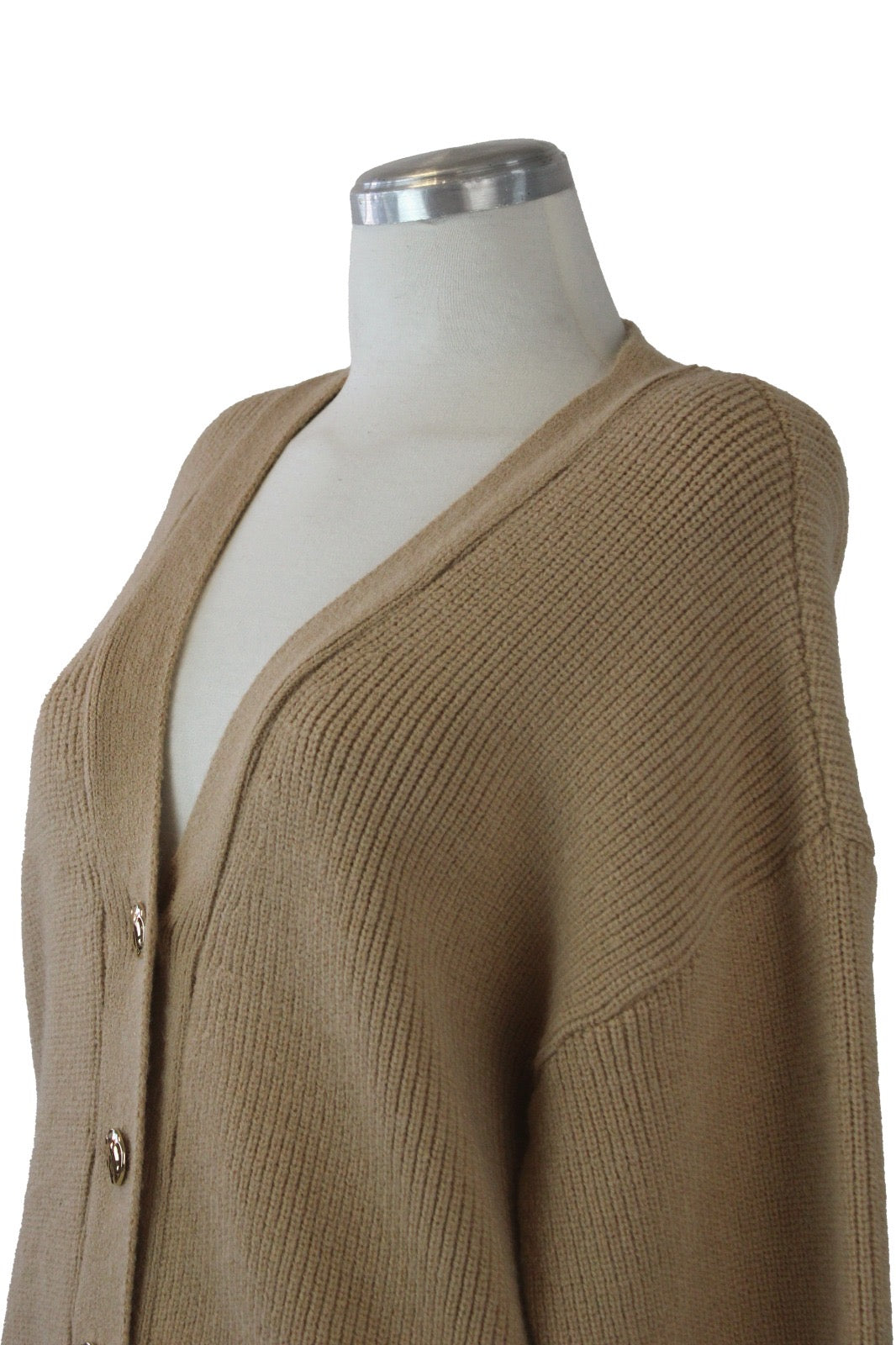 ST083 Suéter Cárdigan con Botones Irregulares