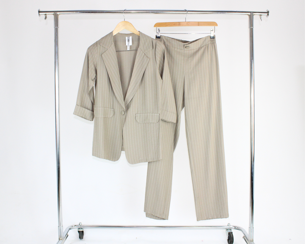 1038 CONJUNTO DE RALLAS CON SACO